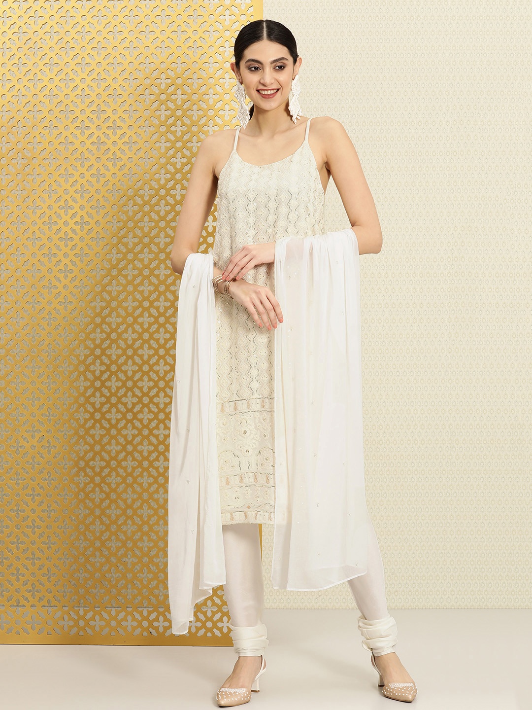 

House of Pataudi Women Ethnic Motifs Regular Sequined Jashn Kurta With Pyjamas & Dupatta, Off white