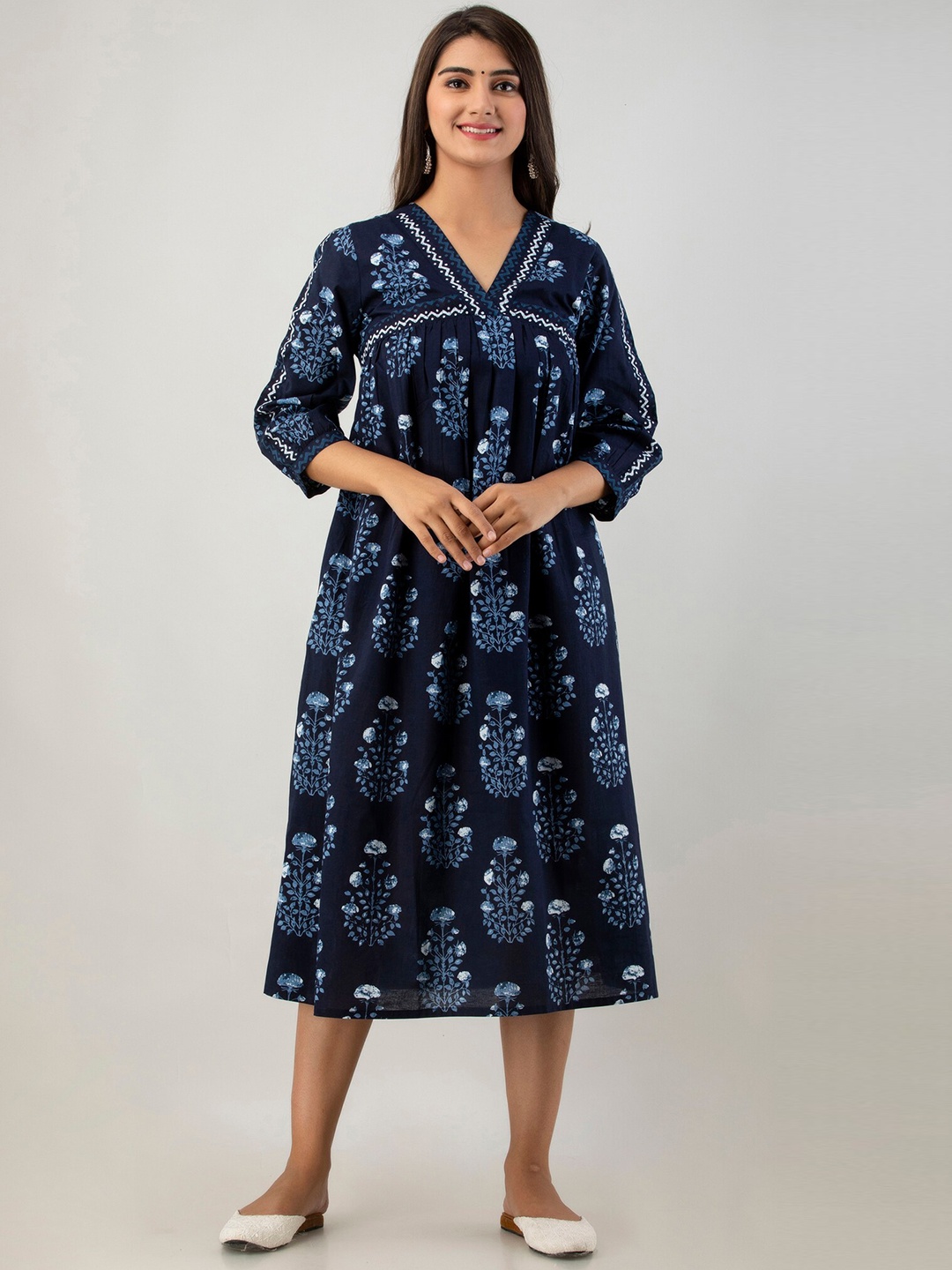 

Sutidora Blue Ethnic Motifs Ethnic A-Line Midi Dress