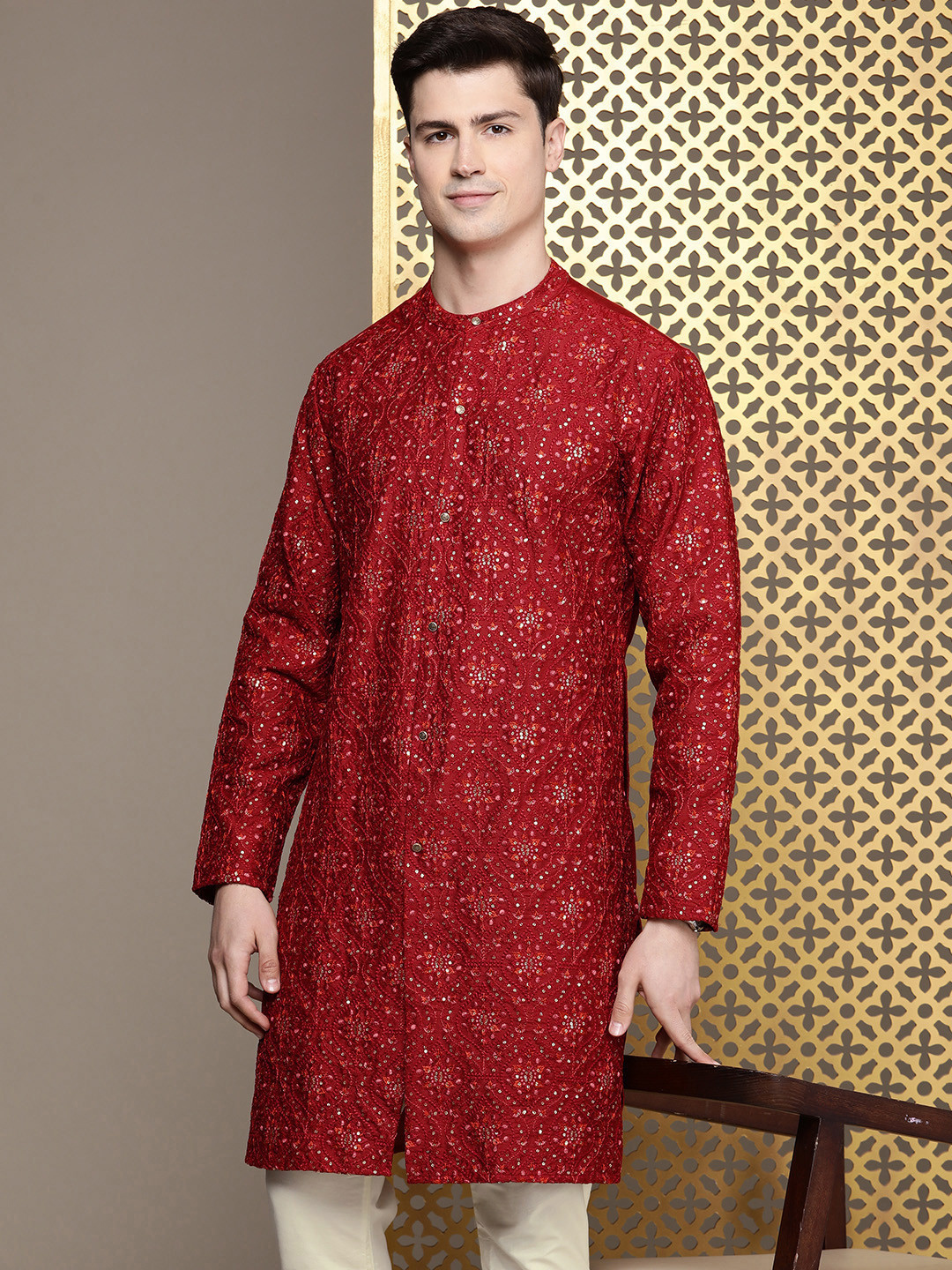 

House of Pataudi Men Floral Embroidered Regular Sequined Rozana Kurta with Pyjamas, Maroon