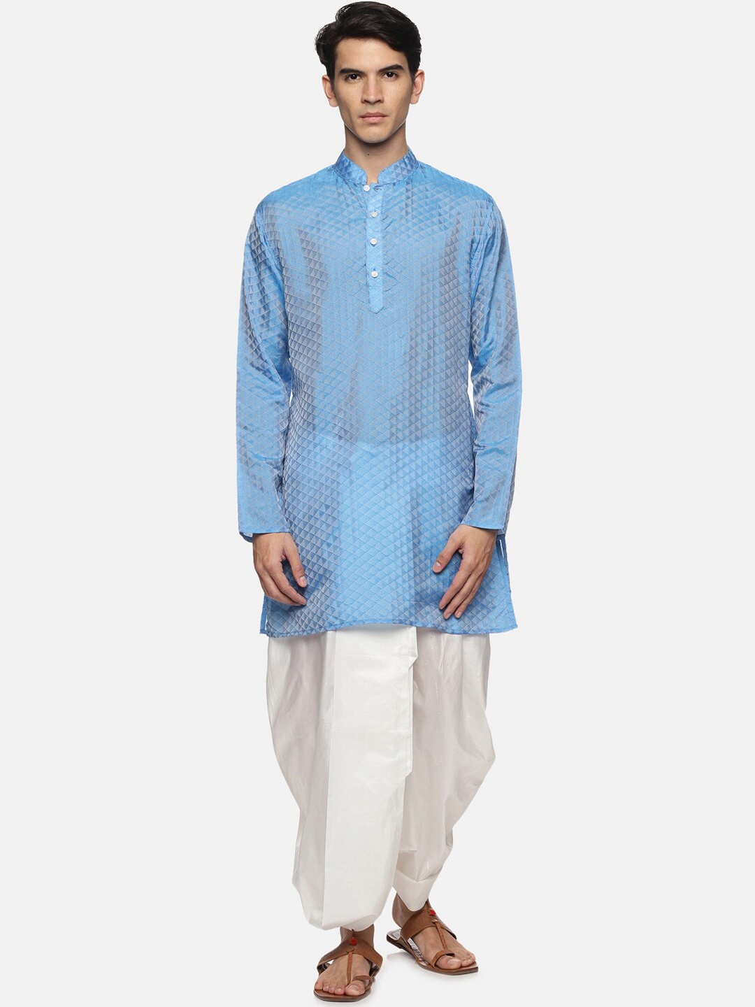 

Sethukrishna Men Blue Kurta with Dhoti Pants