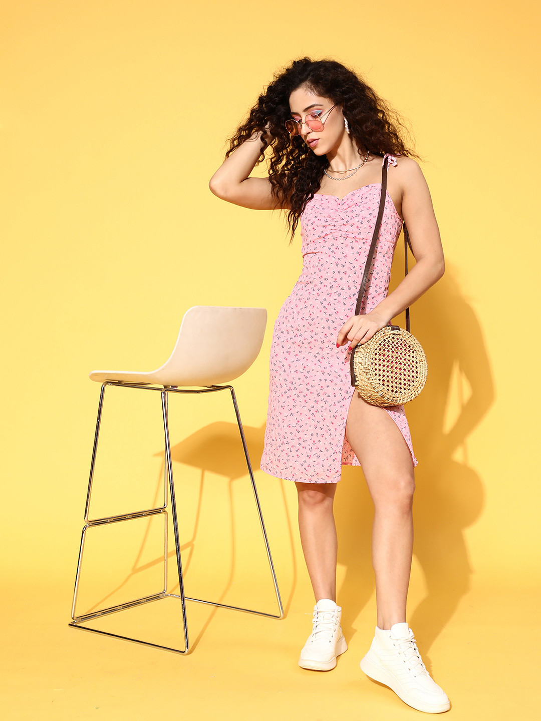

Berrylush Women Pink Floral Vacay Attire