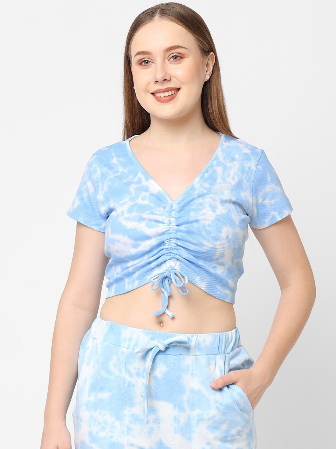 

Kraus Jeans Women Blue Tie and Dye Printed V-Neck Slim Fit T-shirt