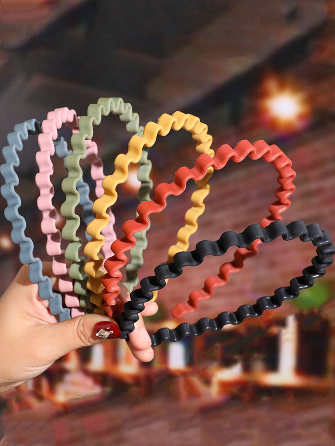 

Yellow Chimes Set of 6 Pcs Multicolor Zigzag Hair Bands, Blue