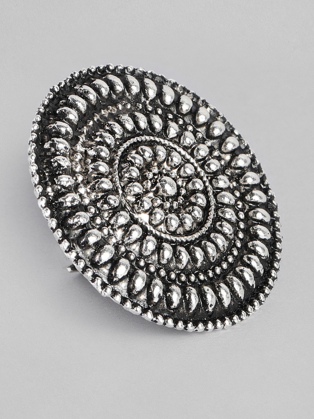 

Kord Store Silver-Toned Oxidized Round Finger Ring