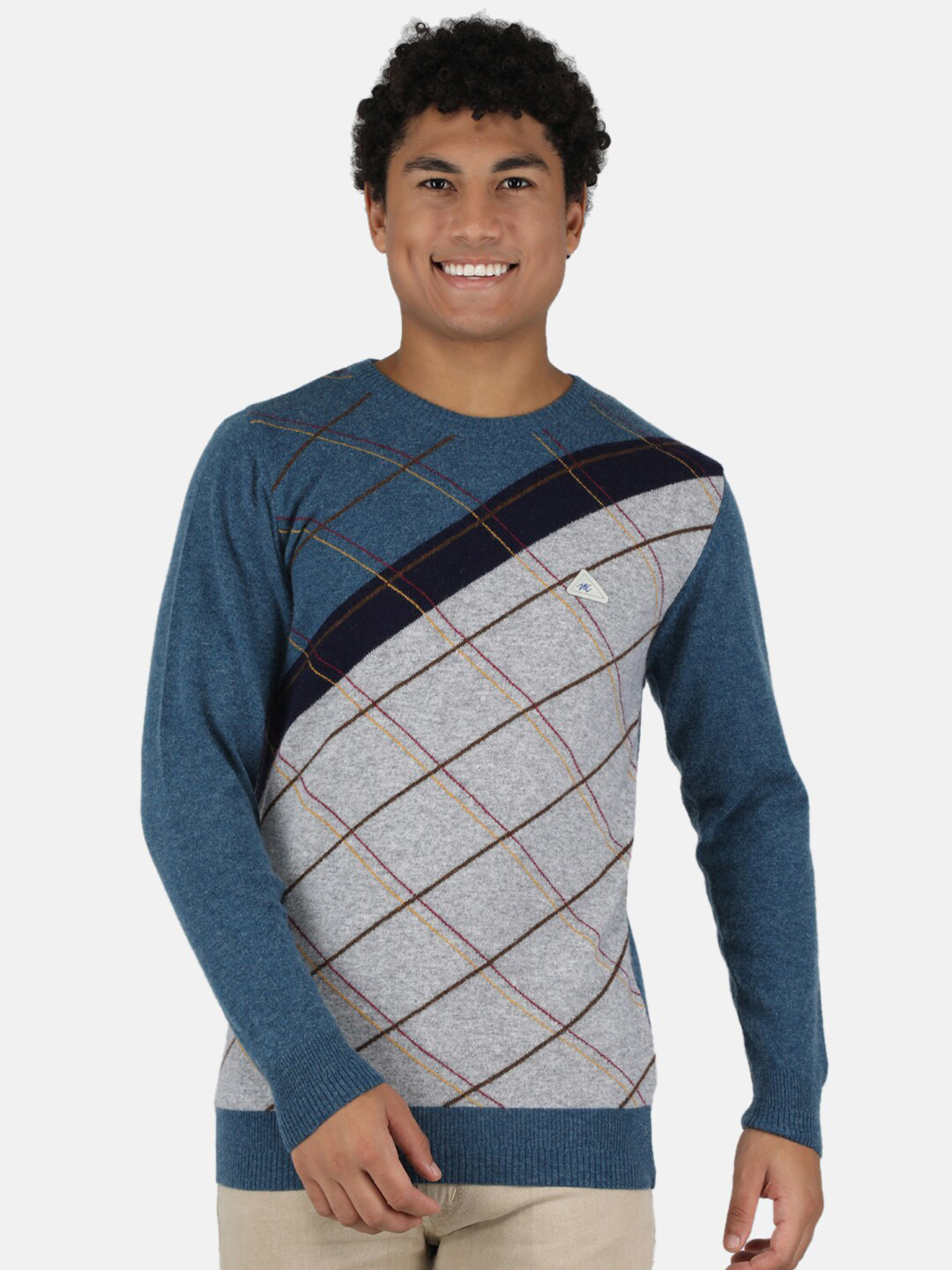 

Monte Carlo Men Blue & Grey Checked Colourblocked Lambs Wool Pullover Sweater