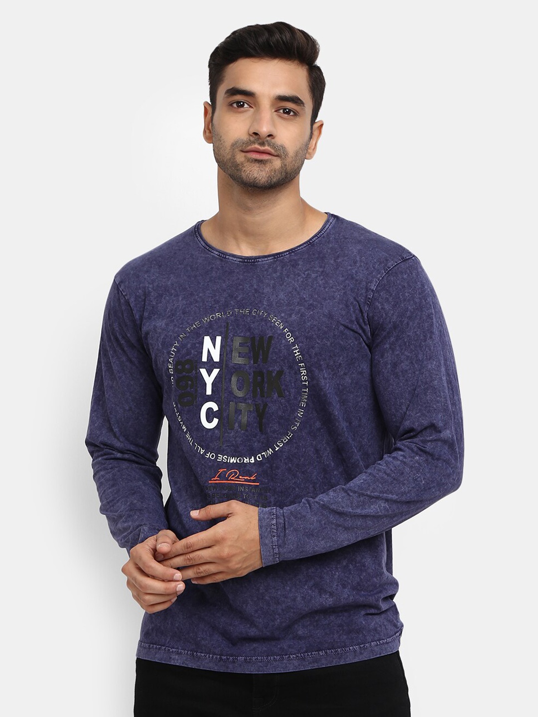 

V-Mart Men Blue Typography Printed Slim Fit T-shirt