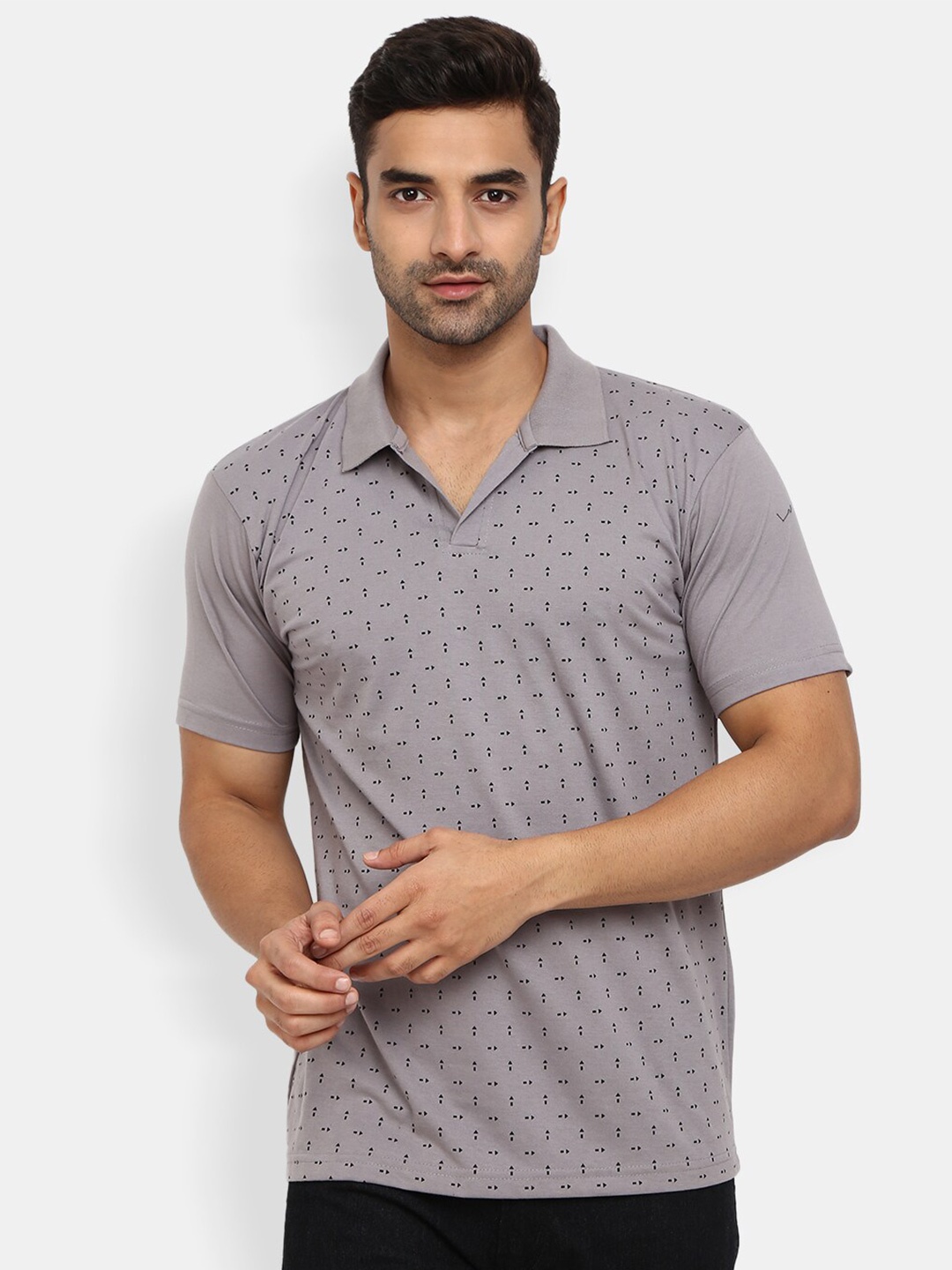 

V-Mart Men Grey Polo Collar T-shirt