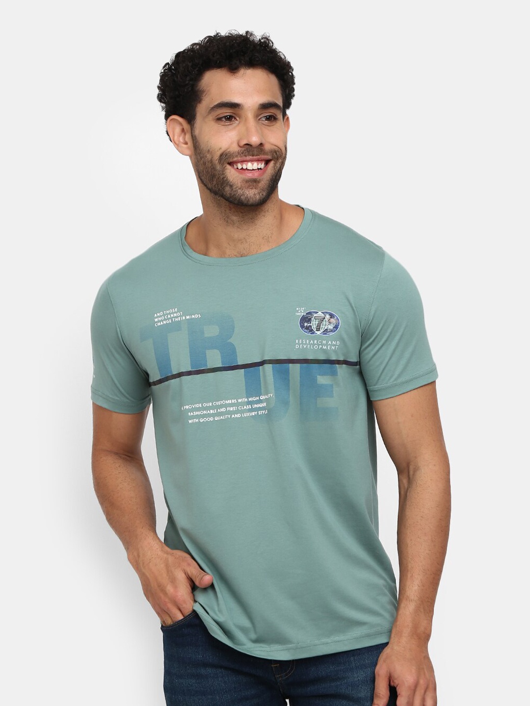 

V-Mart Men Green Printed Cotton Slim Fit T-shirt