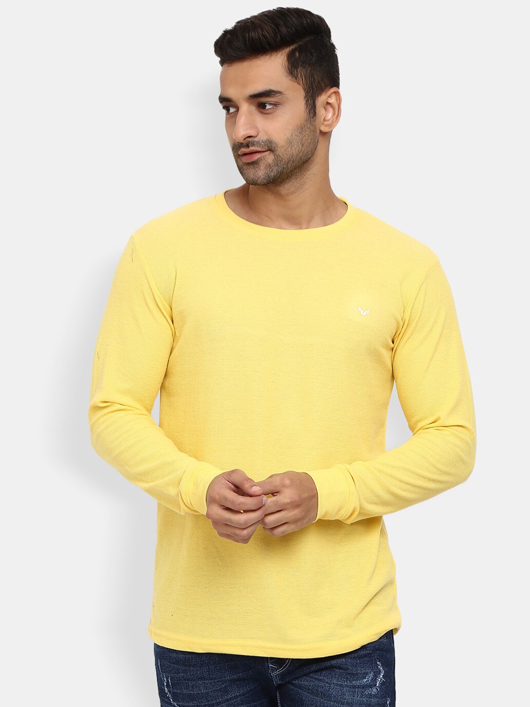 

V-Mart Men Yellow Slim Fit Cotton T-shirt