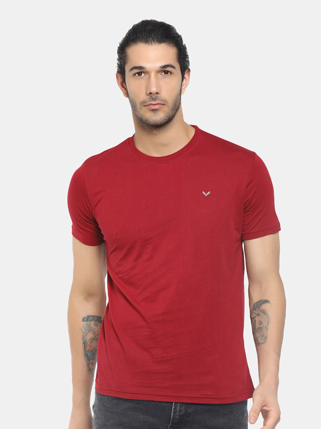 

V-Mart Men Maroon Slim Fit T-shirt