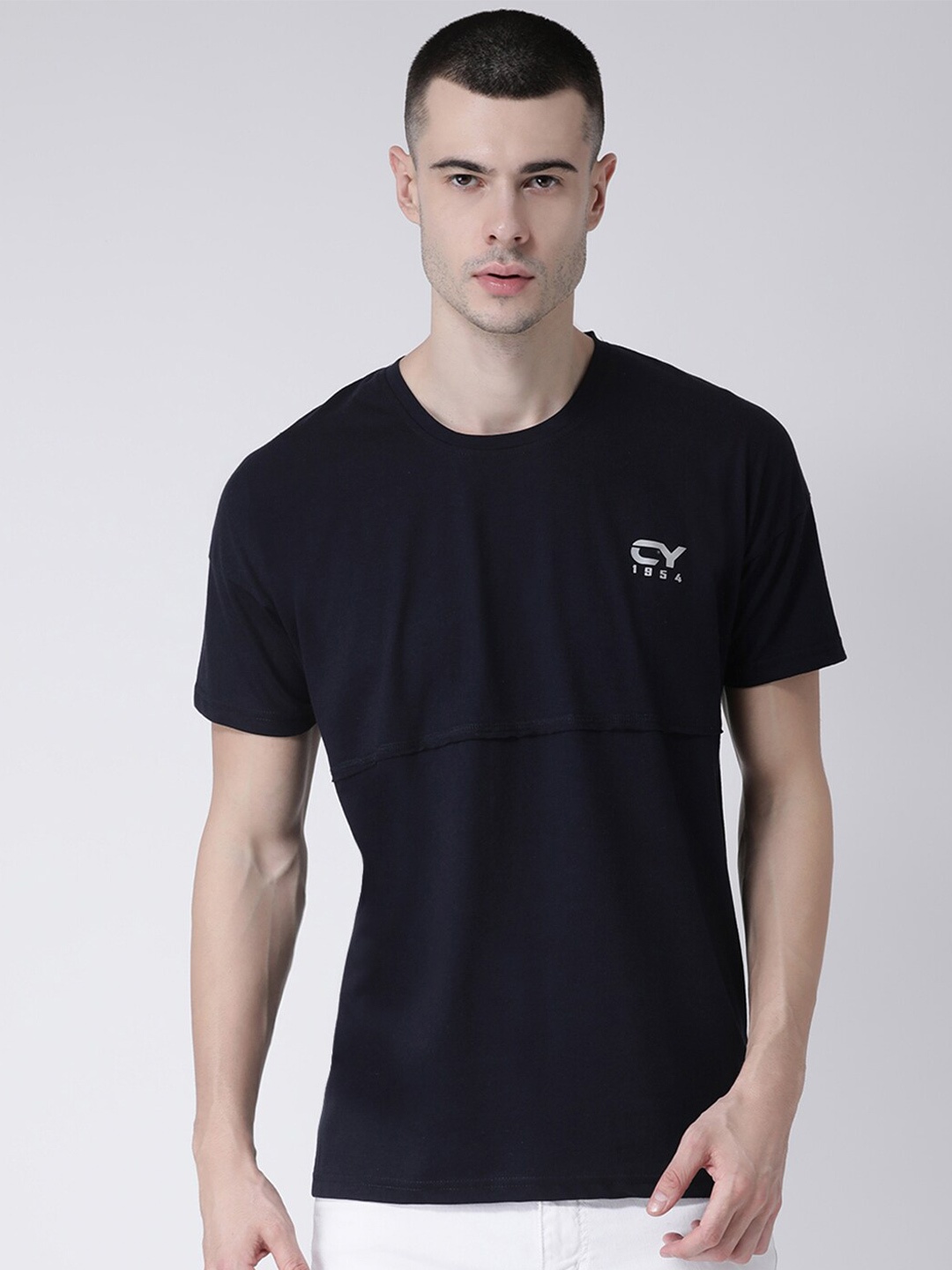 

Club York Men Navy Blue Solid Round Neck T-shirt
