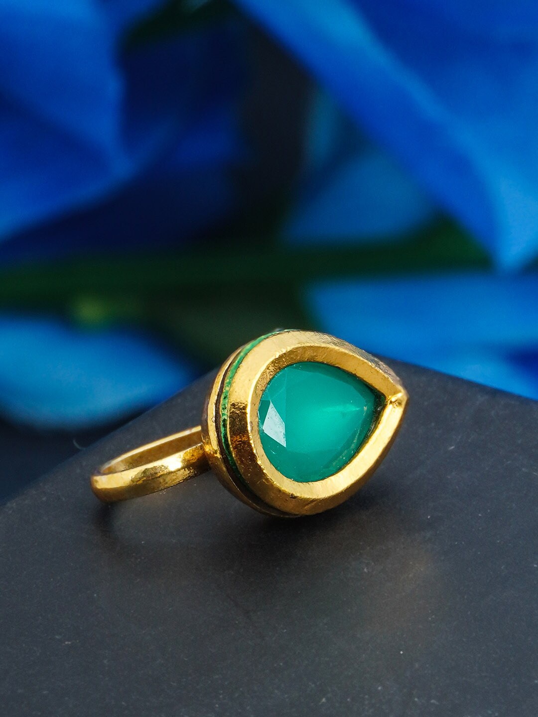 

Urmika Green Stone-Studded Almond Shaped Nosepin, Blue