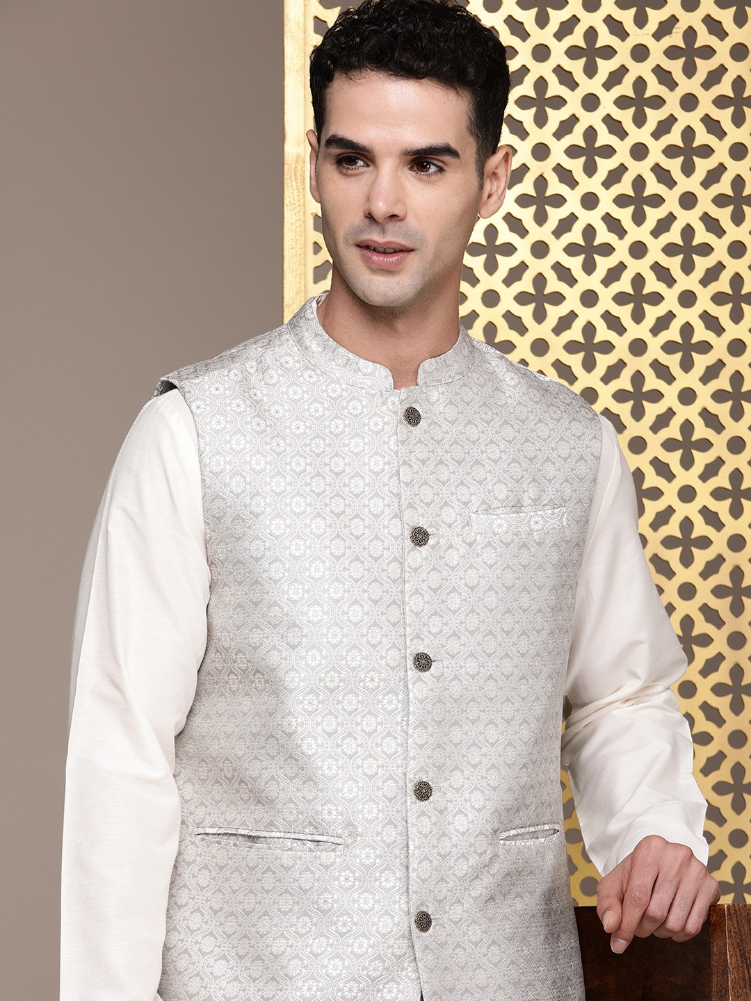 

House Of Pataudi Woven Design Mandarin Collar Rozana Nehru Jacket, Grey