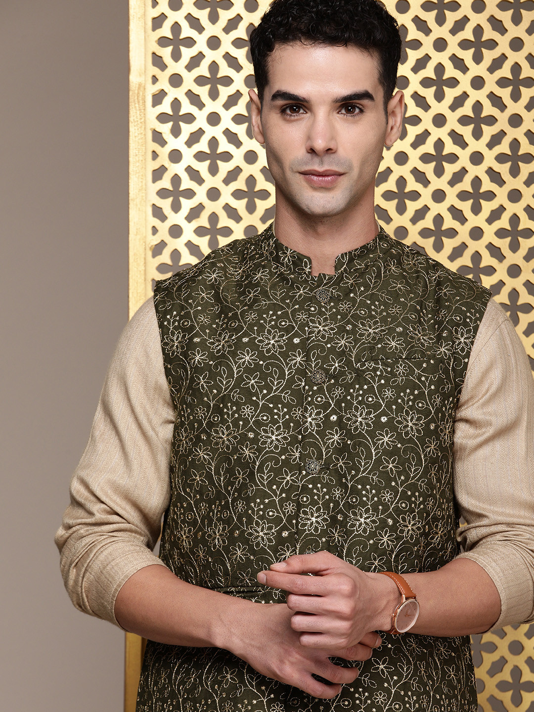 

House Of Pataudi Woven Design Mandarin Collar Jashn Nehru Jacket, Olive