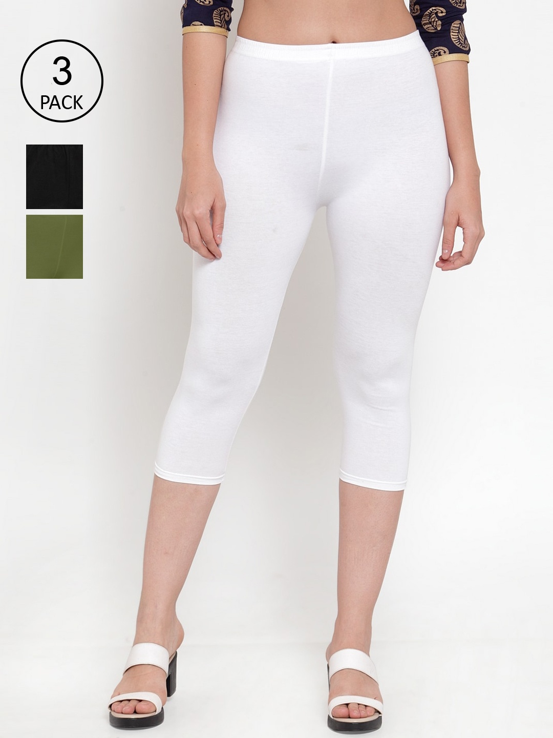 

Jinfo Women Set Of 3 White & Green Solid Cotton Capris
