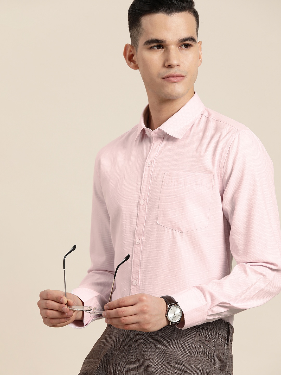 

INVICTUS Men Slim Fit Formal Shirt, Pink