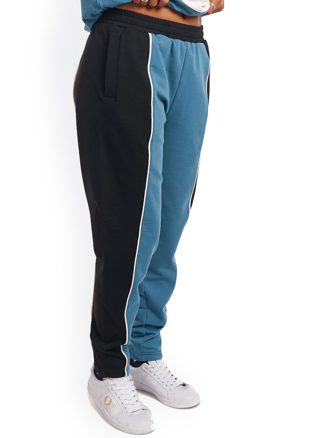 

Fred Perry Women Black & Blue Colourblocked Track Pant