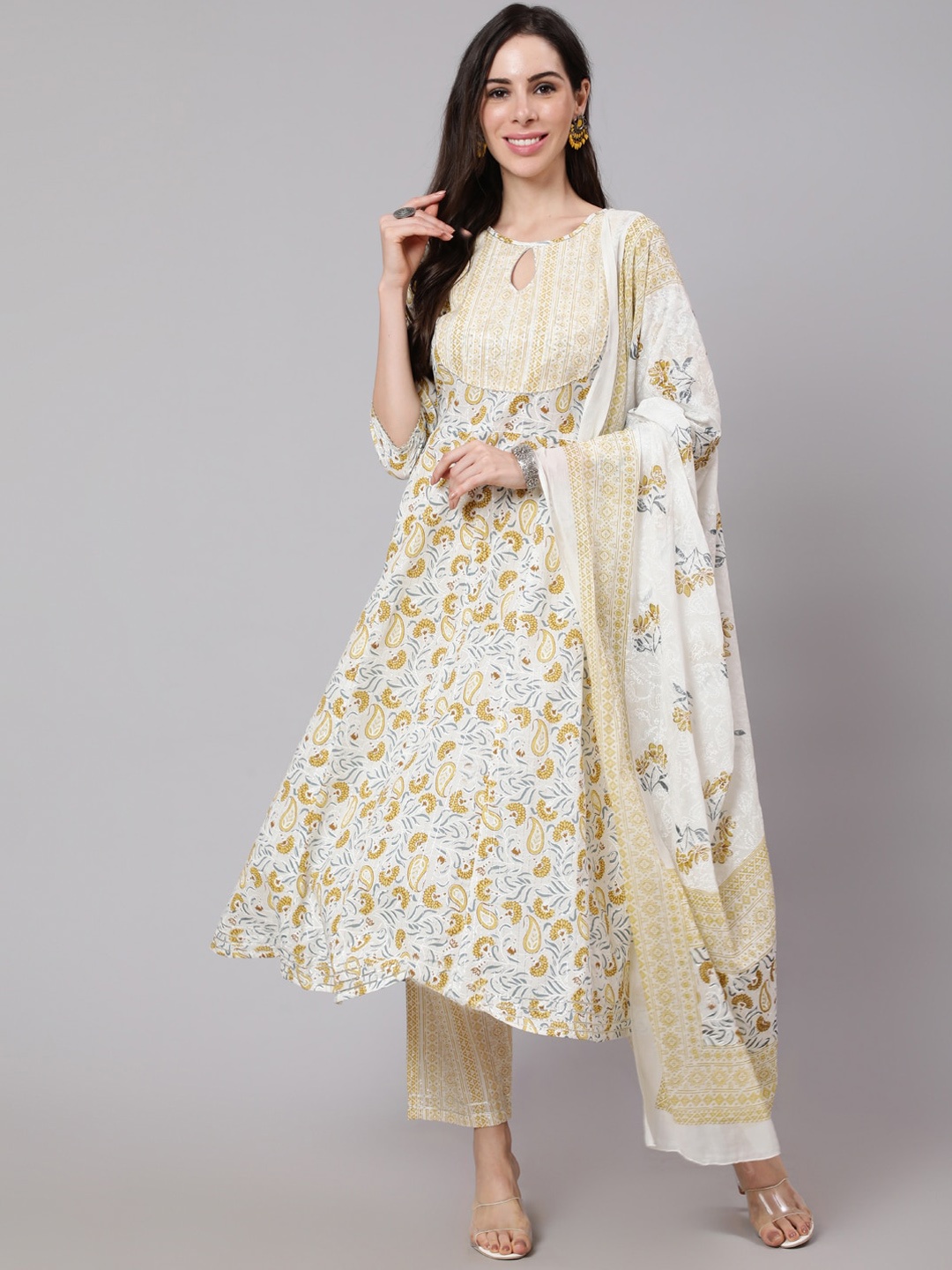 

THE NKS PLUS Women Yellow Paisley Printed Pure Cotton Kurta with Palazzos & With Dupatta