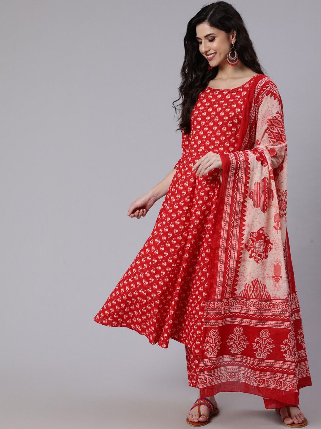 

THE NKS PLUS Women Red Printed Pure Cotton Kurta with Palazzos & With Dupatta