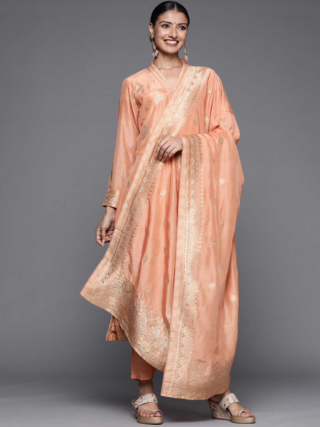 

Libas Women Peach-Coloured Chanderi Silk Kurta with Patiala & With Dupatta