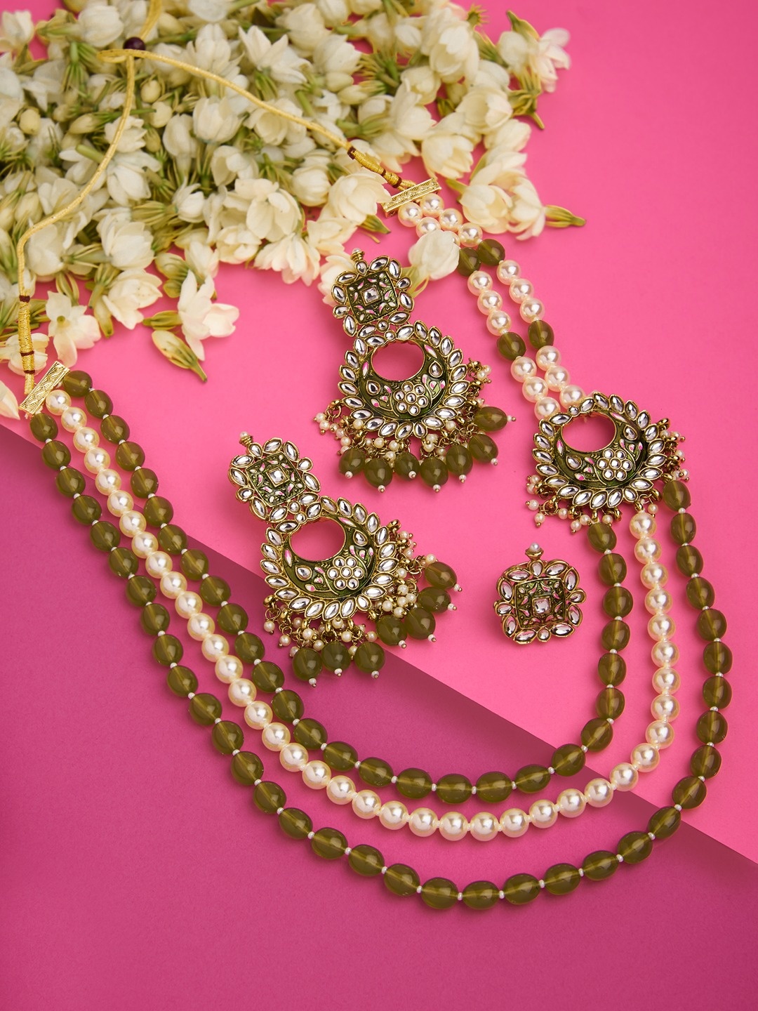 

Zaveri Pearls Gold-Plated White & Green Kundan-Studded & Pearl Beaded Meenakari Jewellery Set