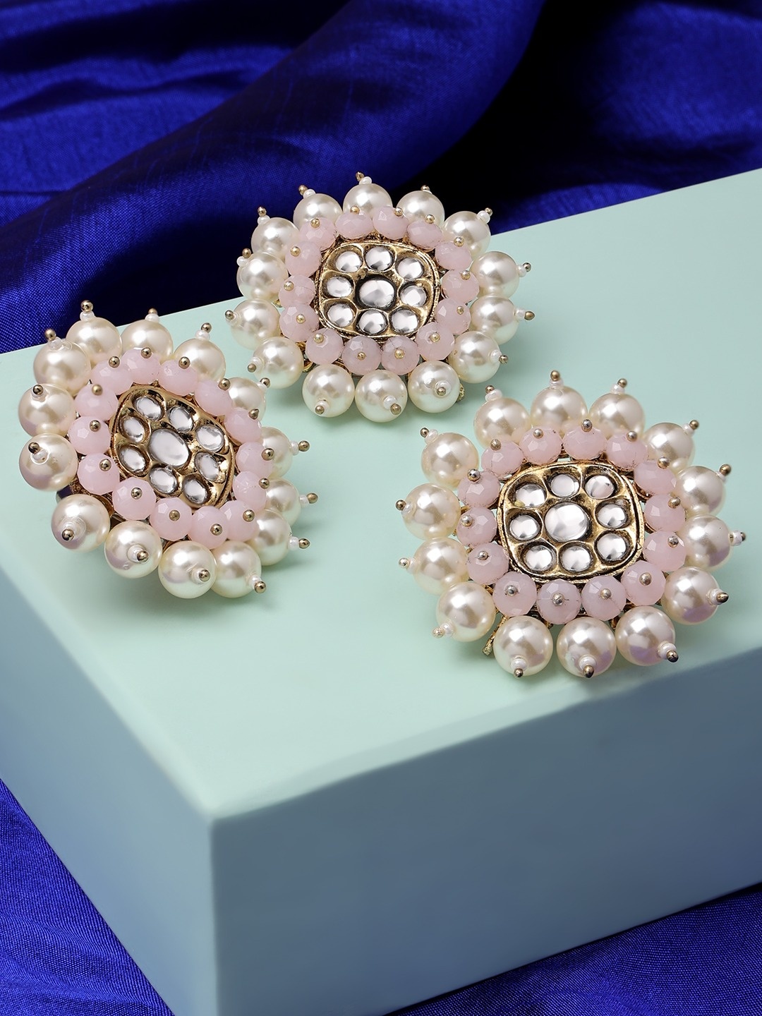 

Zaveri Pearls Gold-Plated Pink & White Kundan Studded & Beaded Jewellery Set