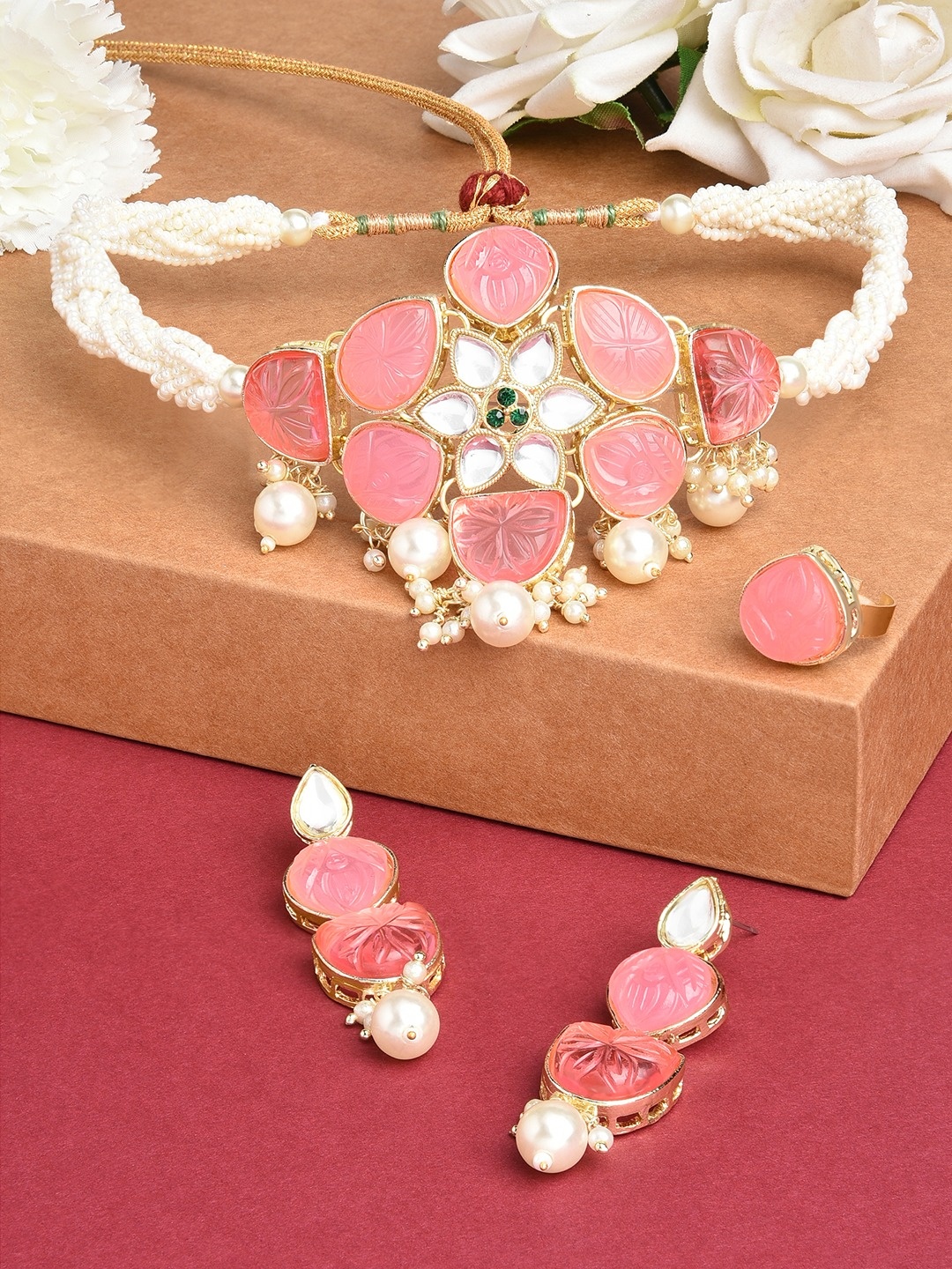 

Zaveri Pearls Gold-Plated Pink & White Kundan-Studded Jewellery Set