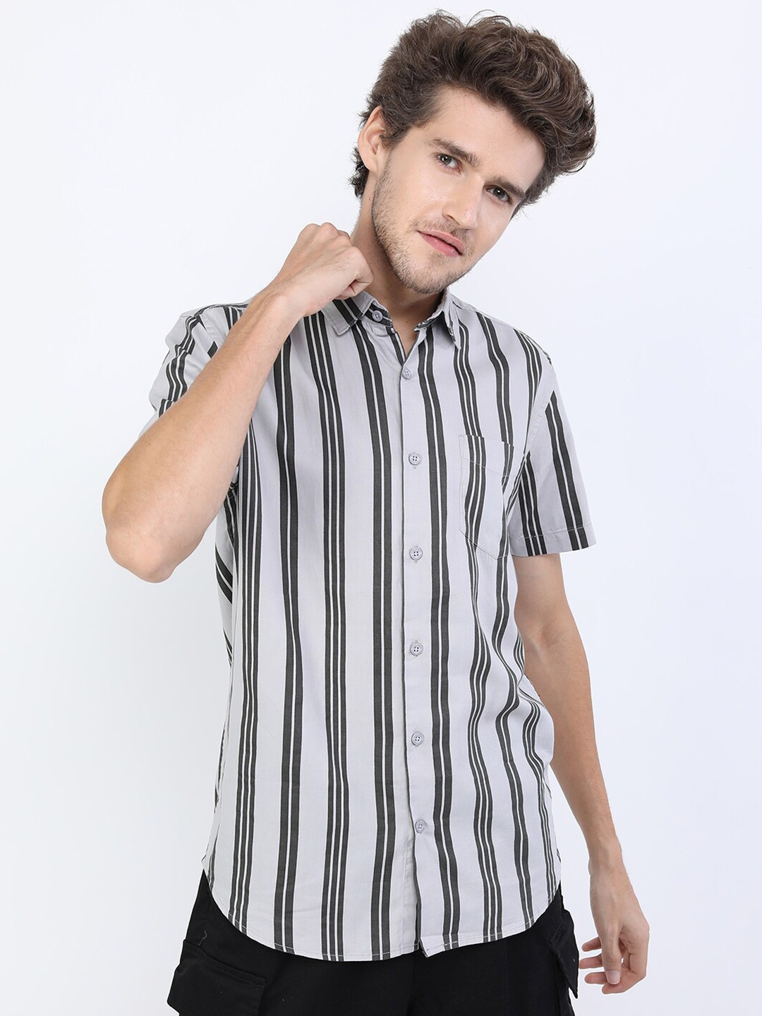 

HIGHLANDER Men Grey Slim Fit Striped Casual Shirt