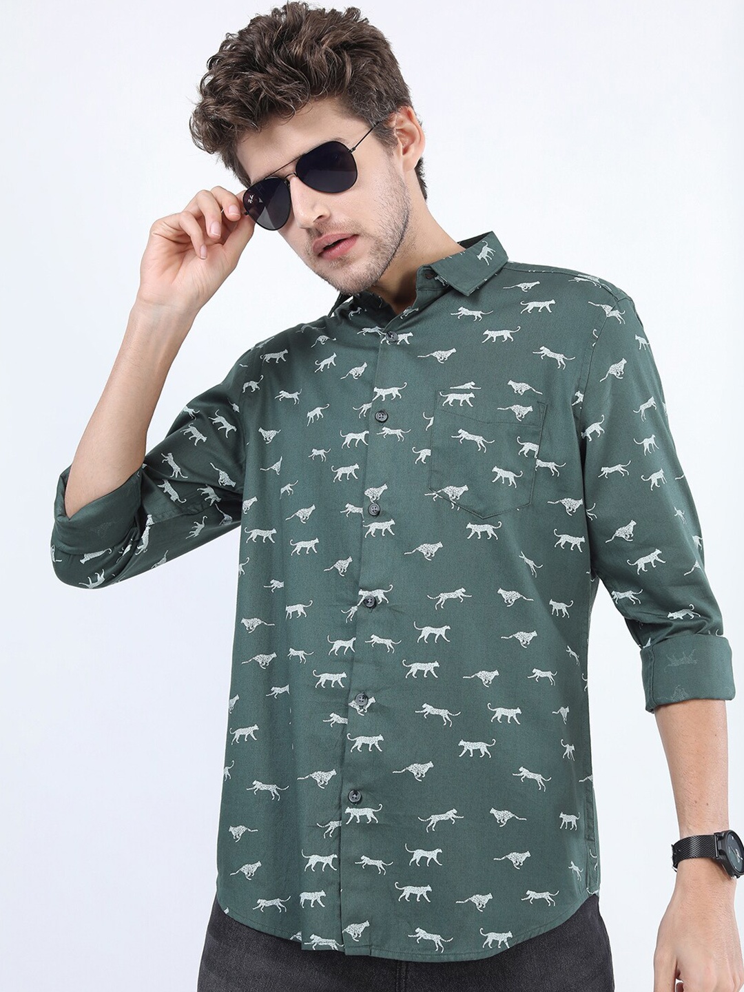 

HIGHLANDER Men Olive Green Slim Fit Printed Casual Shirt
