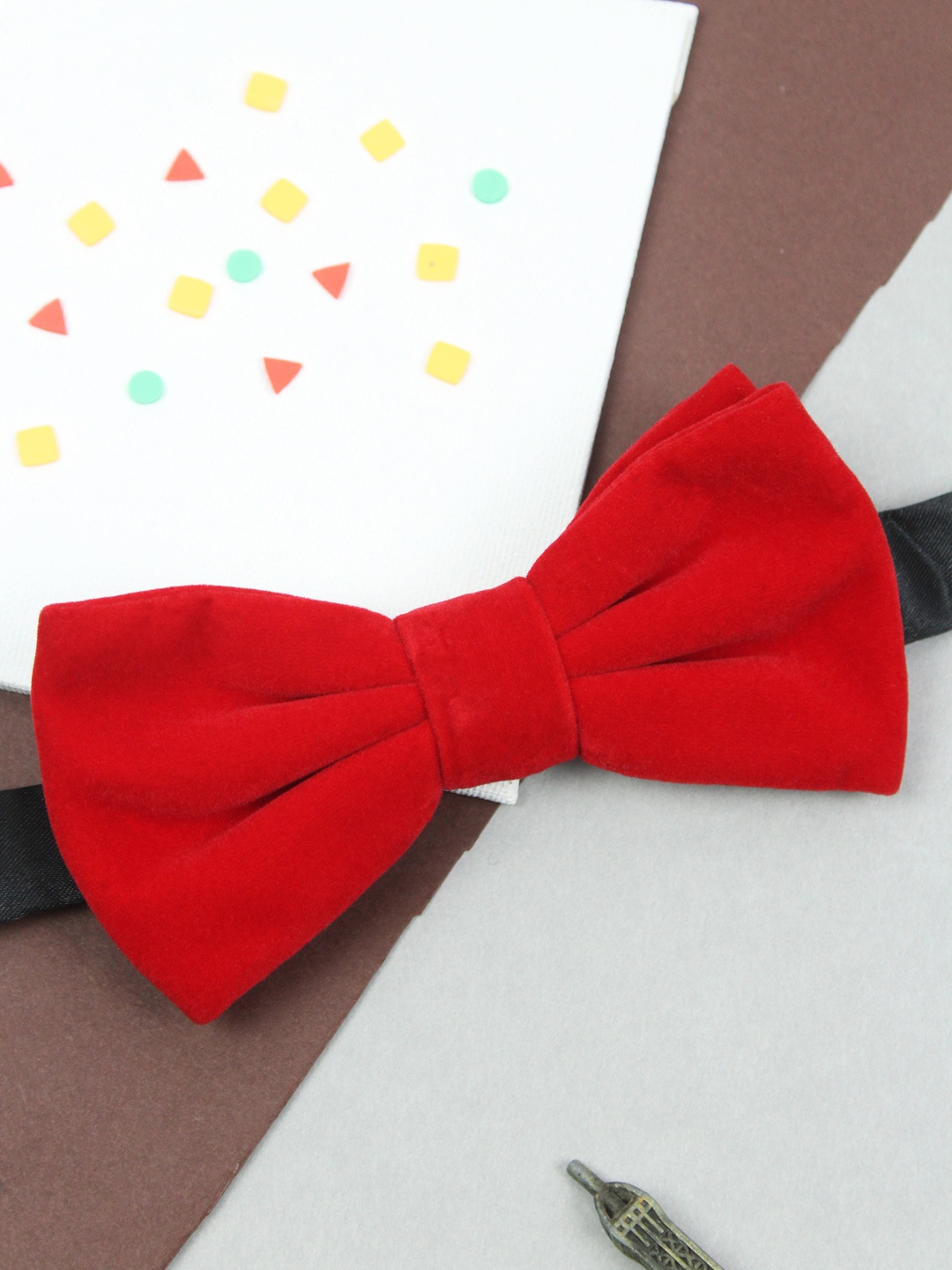 

PELUCHE Unisex Red & Black Solid Velvet Bow Tie