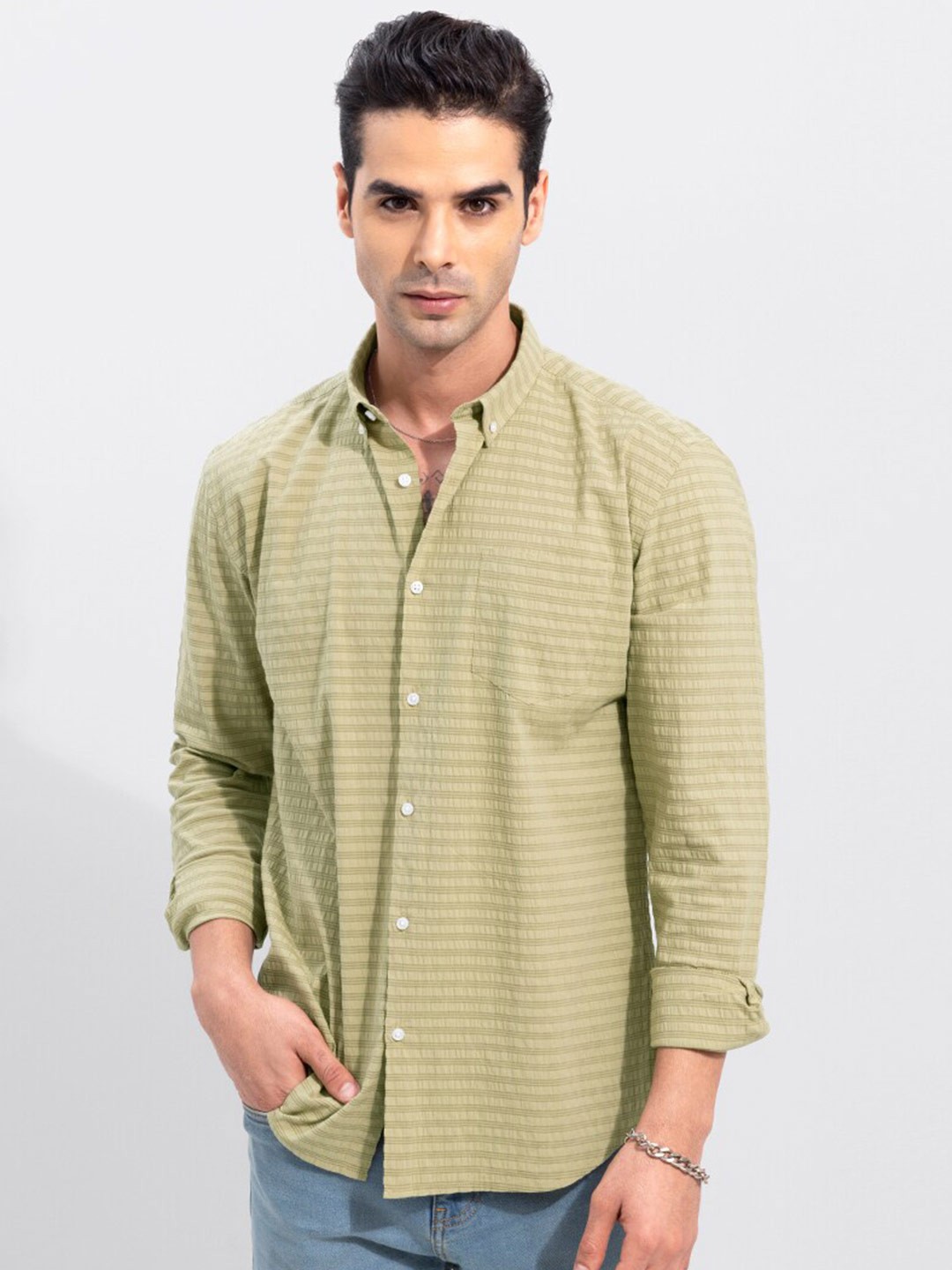 

Snitch Men Green Slim Fit Horizontal Stripes Striped Casual Shirt