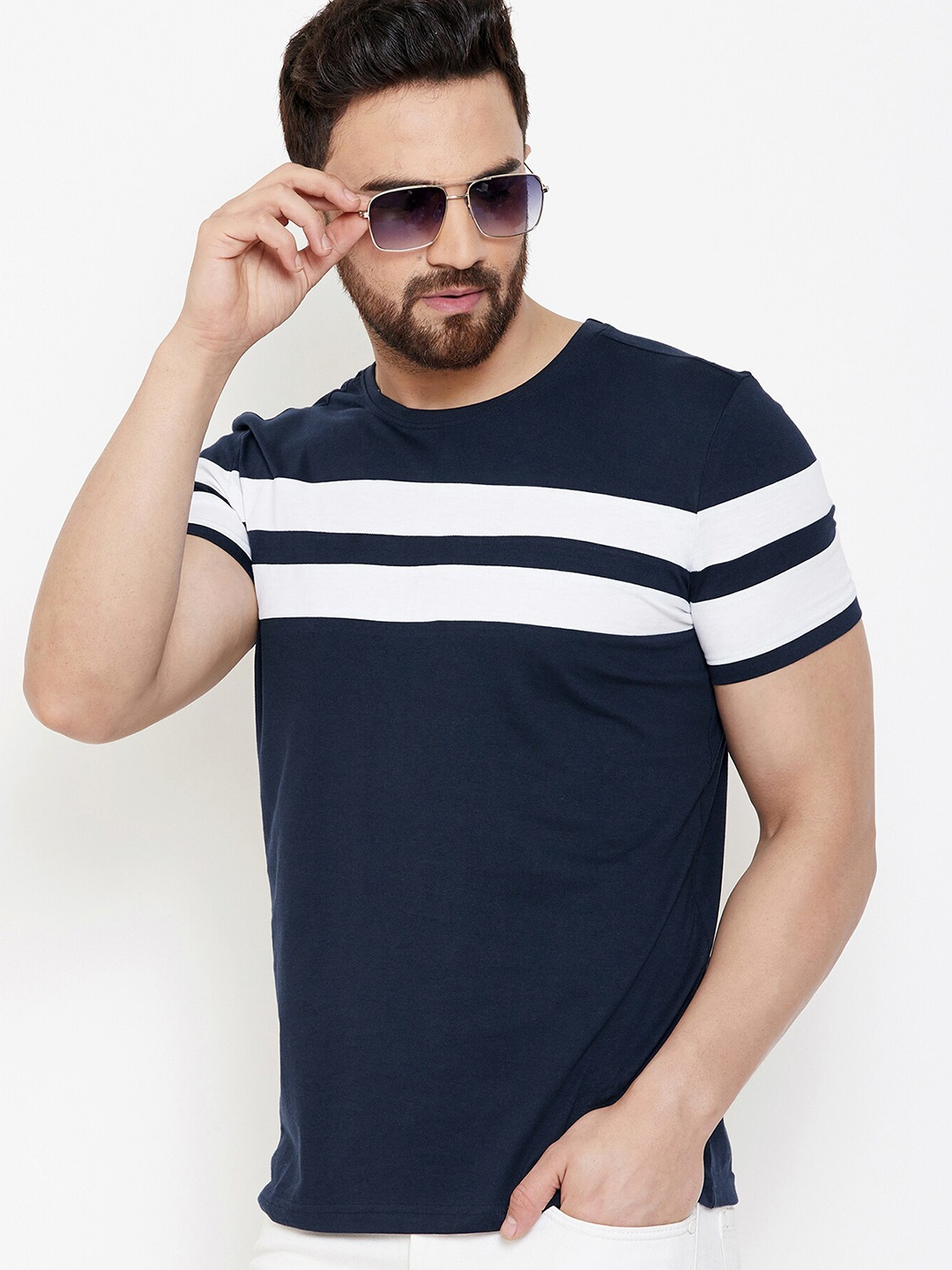 

AUSK Men Blue Printed Striped Round Neck T-shirt