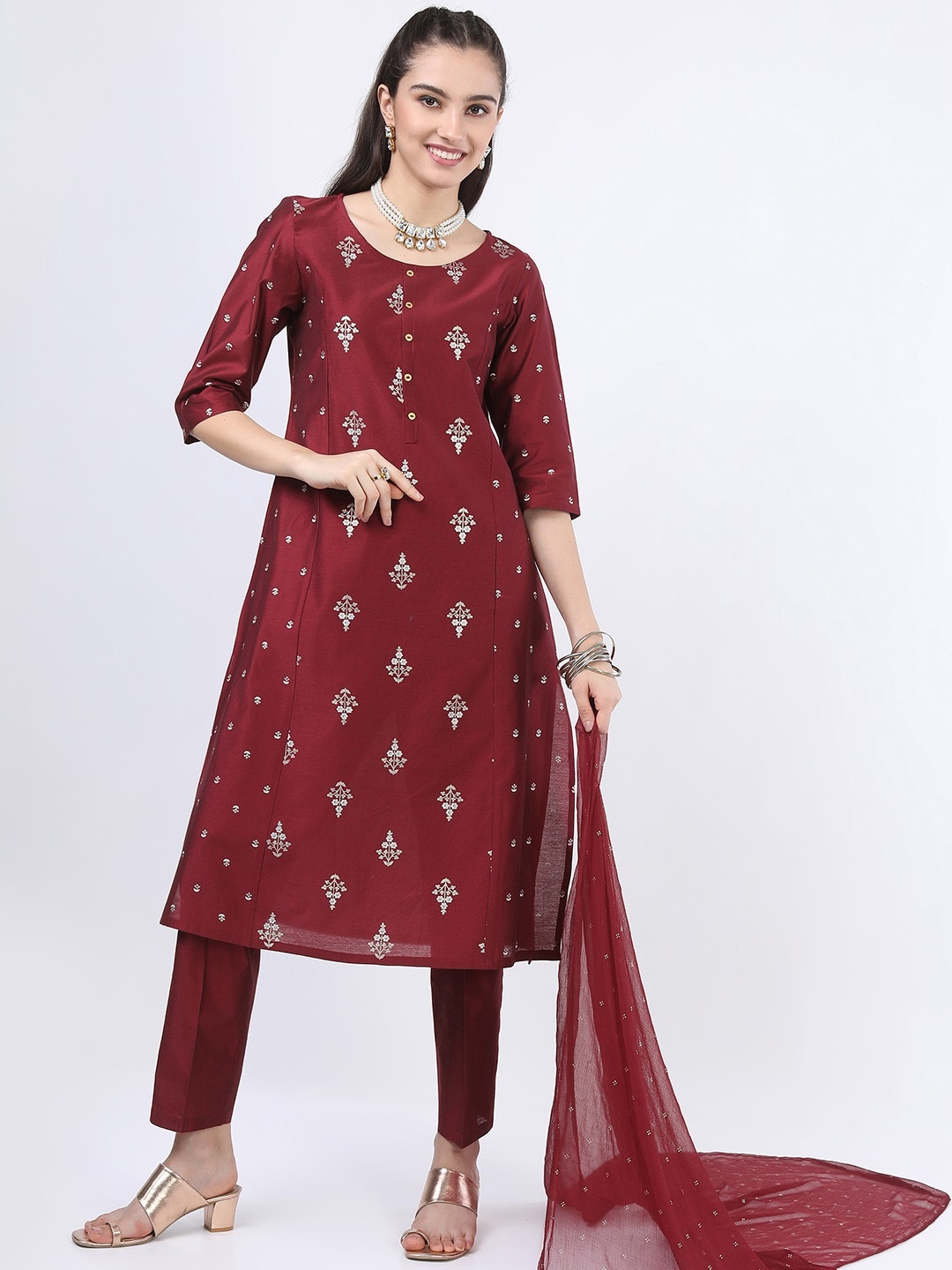 

Vishudh Women Red Floral Printed Kurta with Trousers and Dupatta