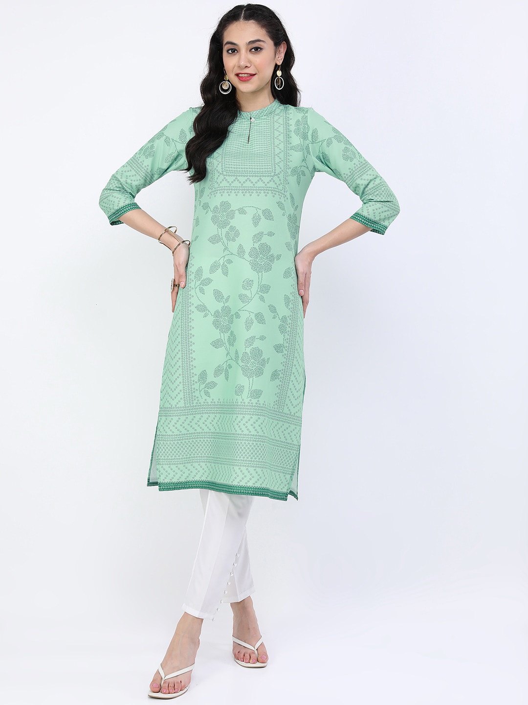 

Vishudh Women Green Floral Kurta