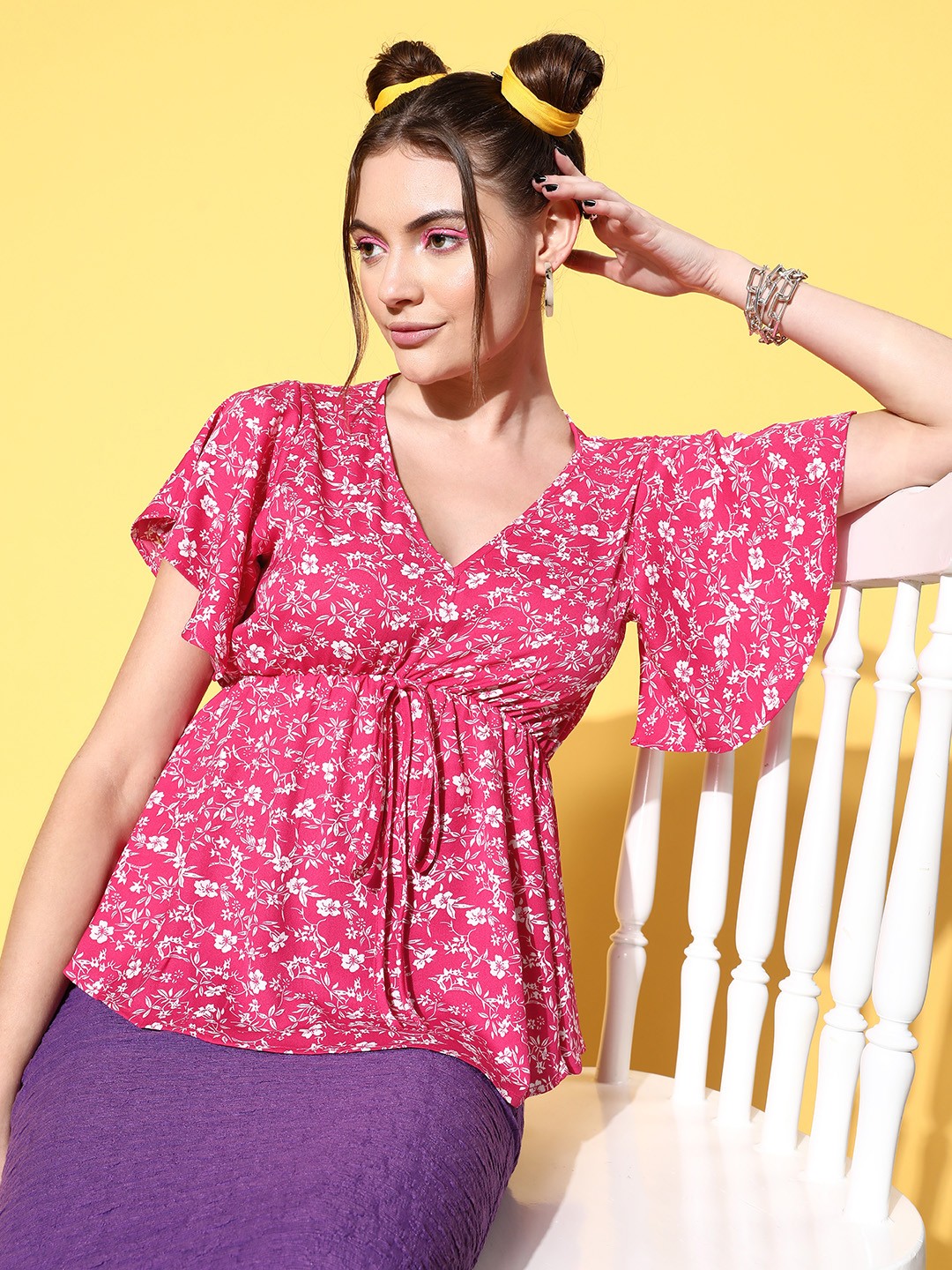 

Berrylush Pink Floral Adjustable Waistline Top
