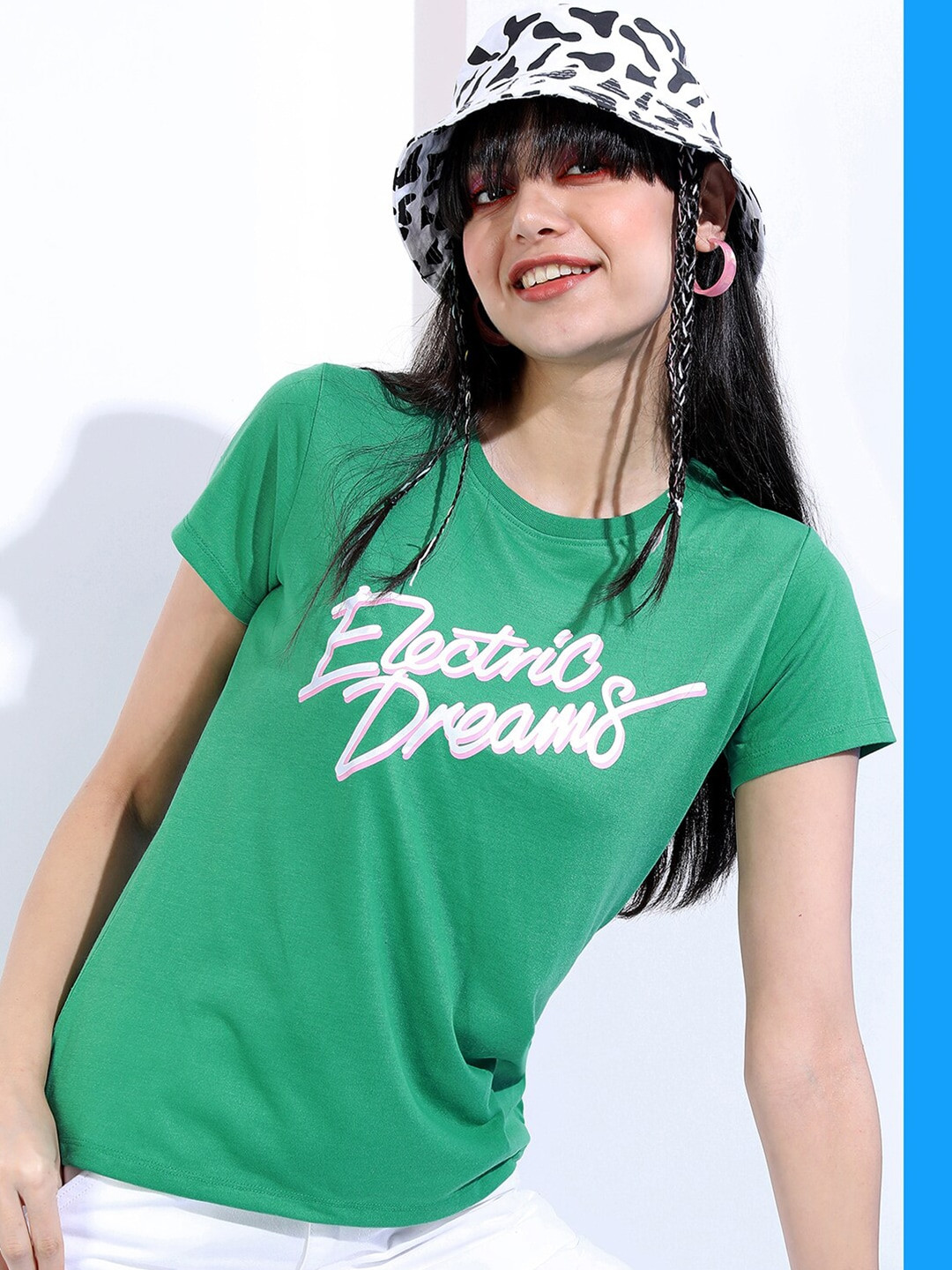 

Tokyo Talkies Women Green & Pink Typography Printed Slim Fit T-shirt