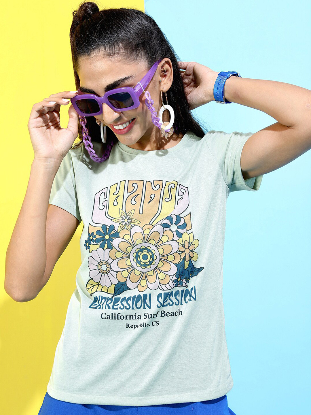 

Tokyo Talkies Women Green Printed Slim Fit T-shirt