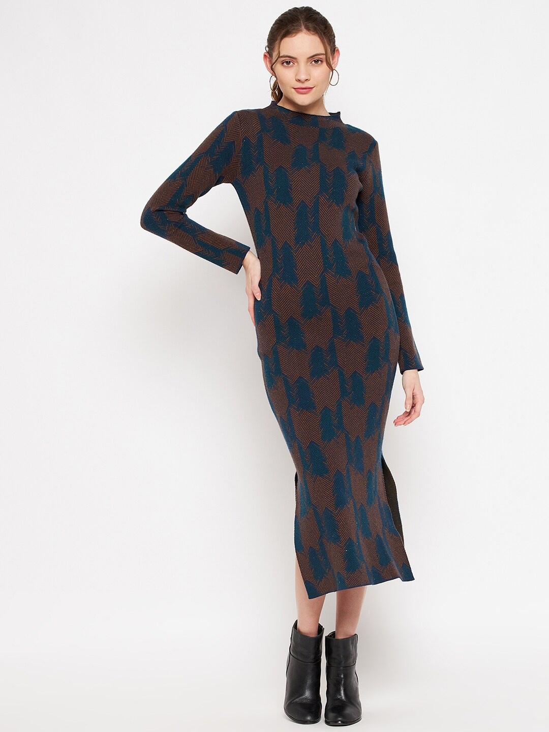 

Madame Women Tan & Blue Midi Jumper Dress