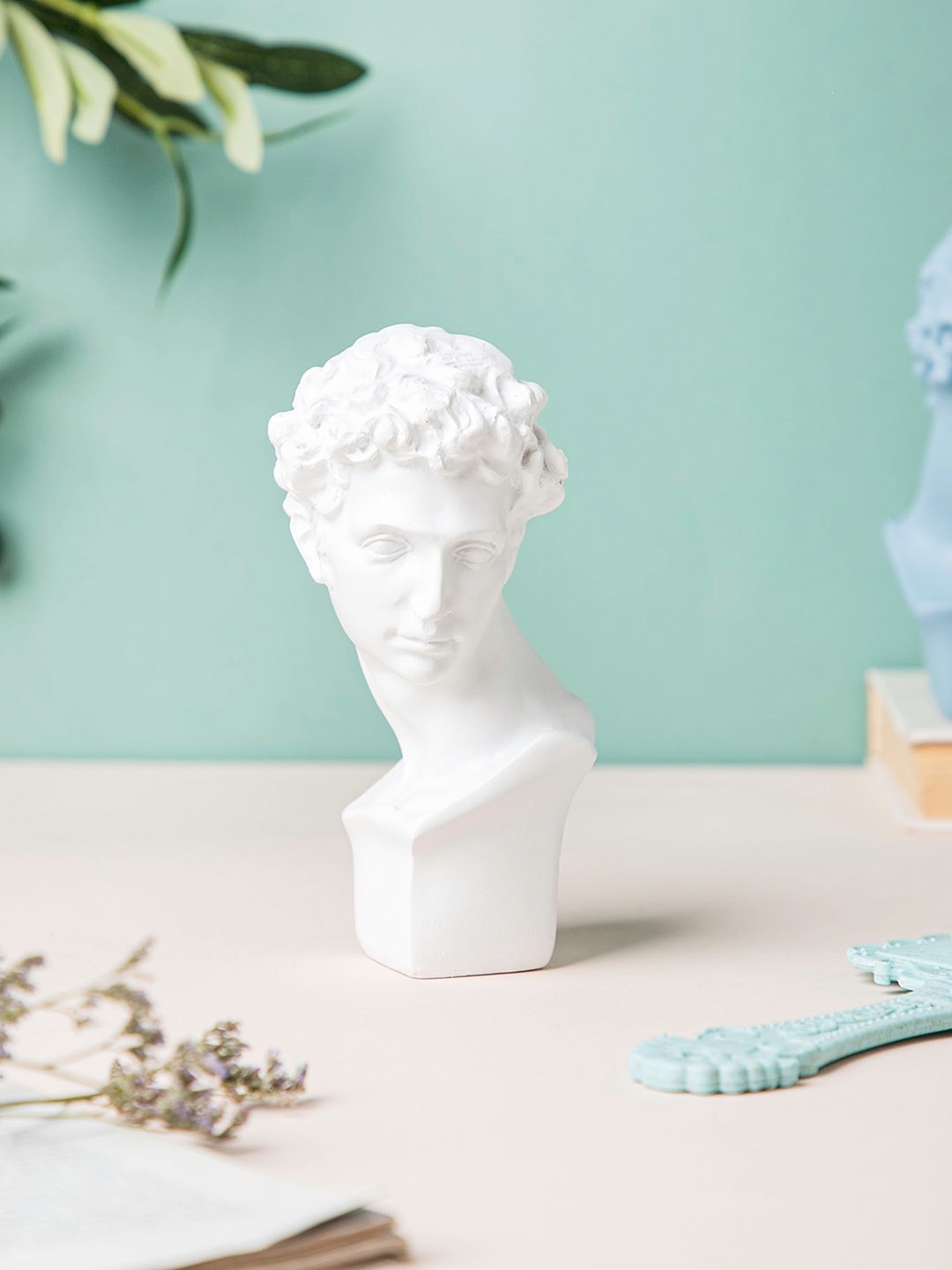

Nestasia White Solid Ancient Greek Showpieces