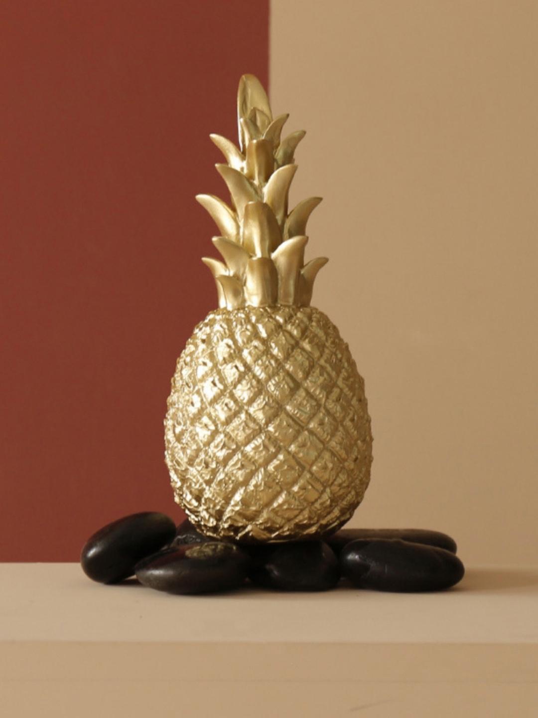 Nestasia Gold-Toned Pineapple Decor Showpiece