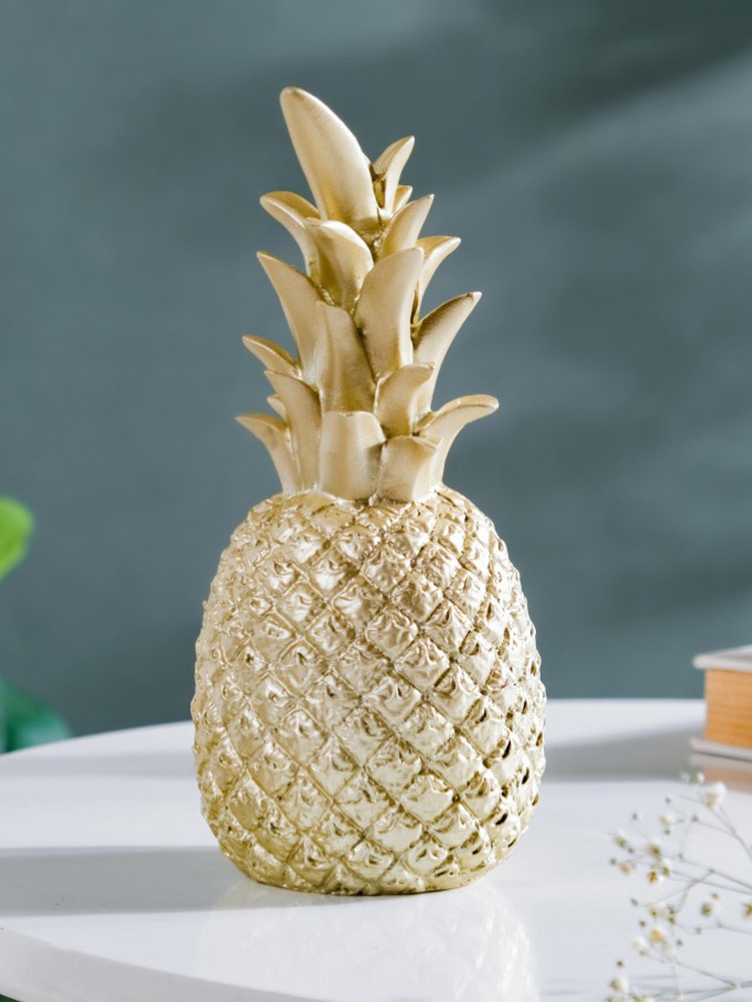 

Nestasia Unisex Gold-Toned Textured Medium Pineapple Showpiece