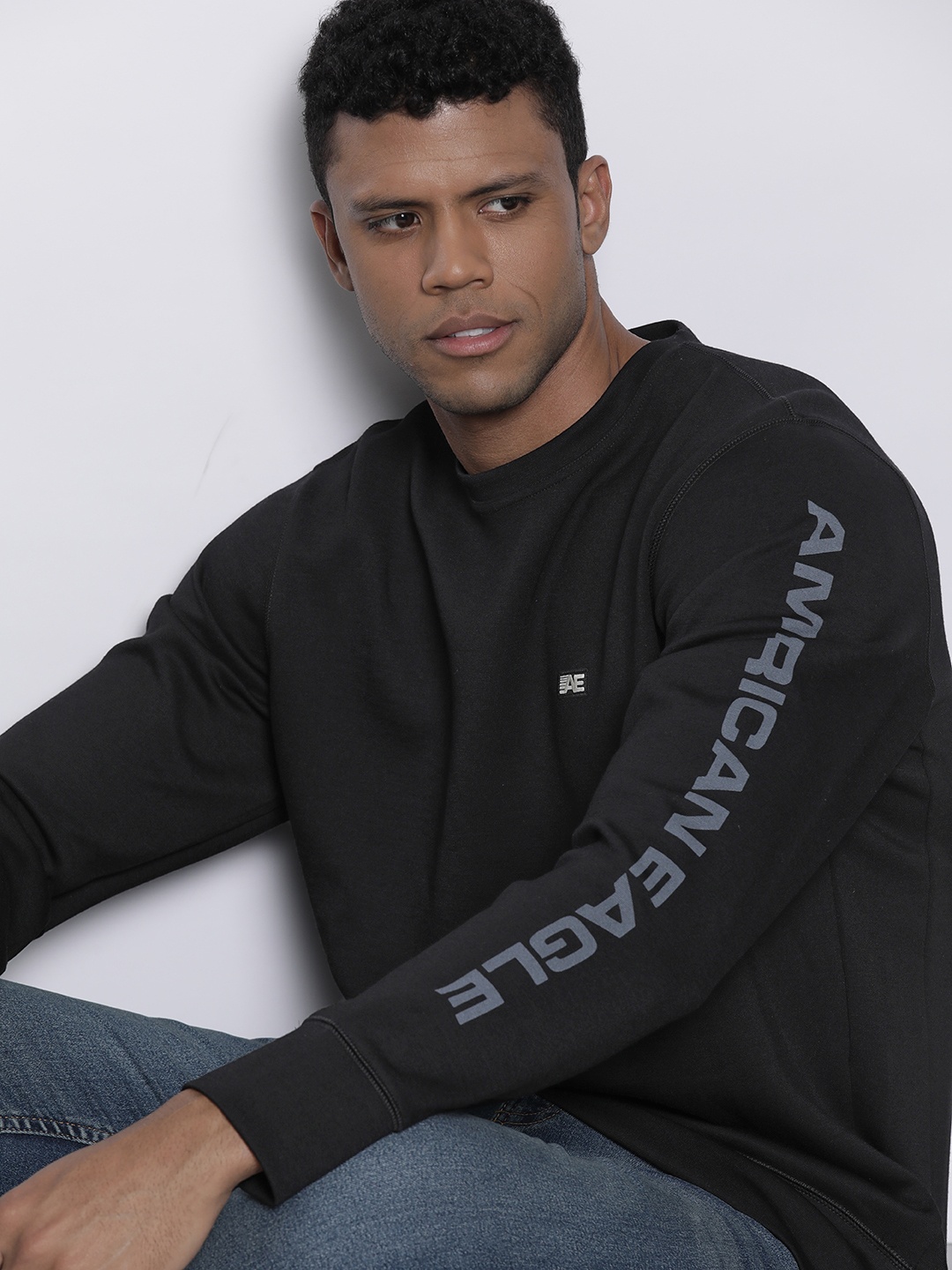 

AMERICAN EAGLE OUTFITTERS Round Neck Regular Fit Sweatshirt, Black