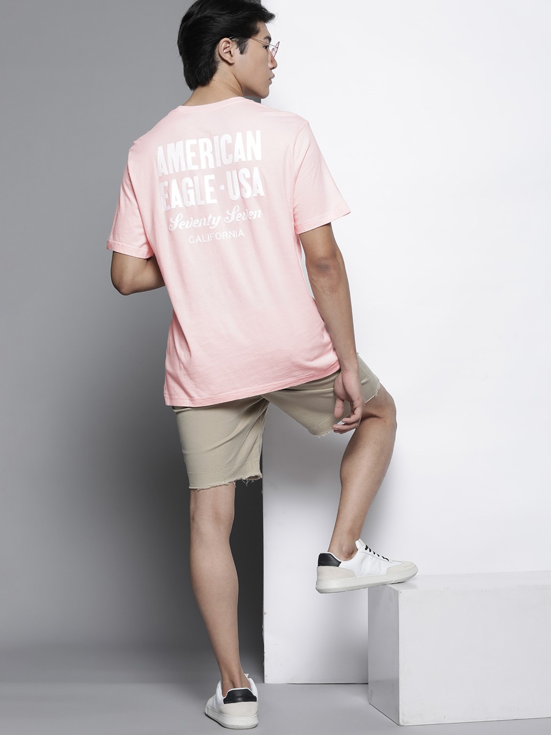 

AMERICAN EAGLE OUTFITTERS Men Pink & White Typography Printed Pure Cotton T-shirt