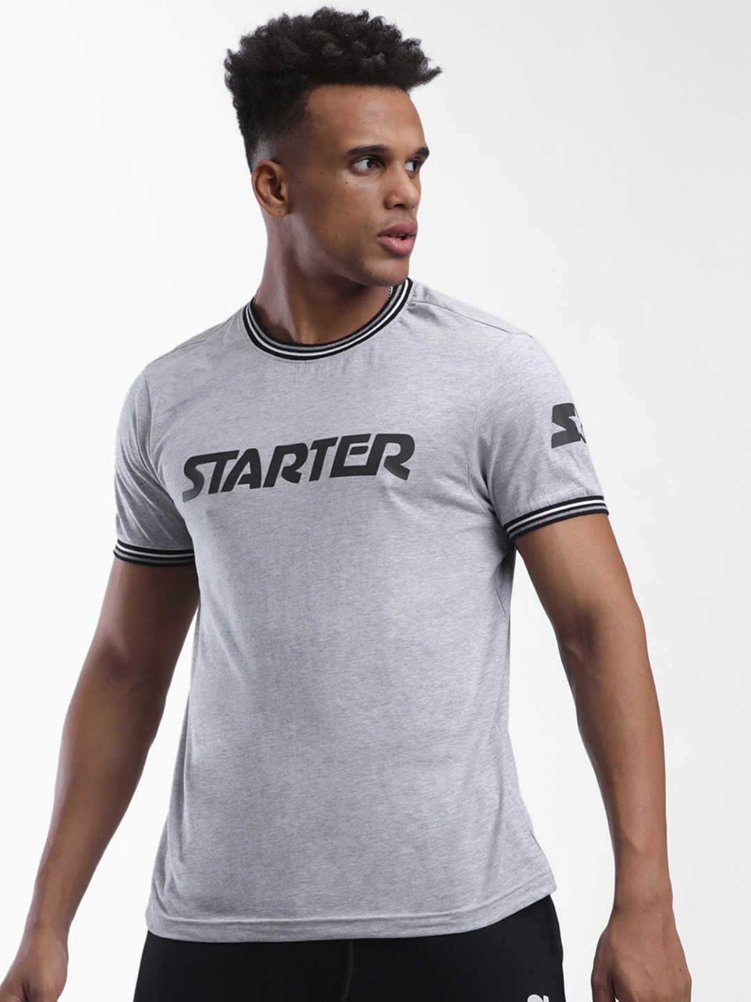 

STARTER Men Grey Typography T-shirt