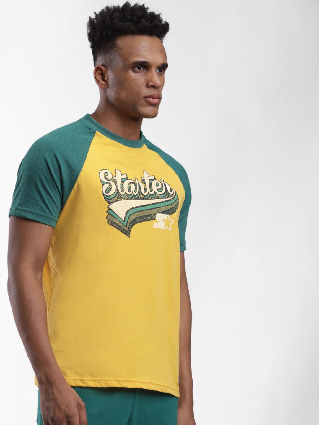 

STARTER Men Yellow & Green Typography Printed T-shirt