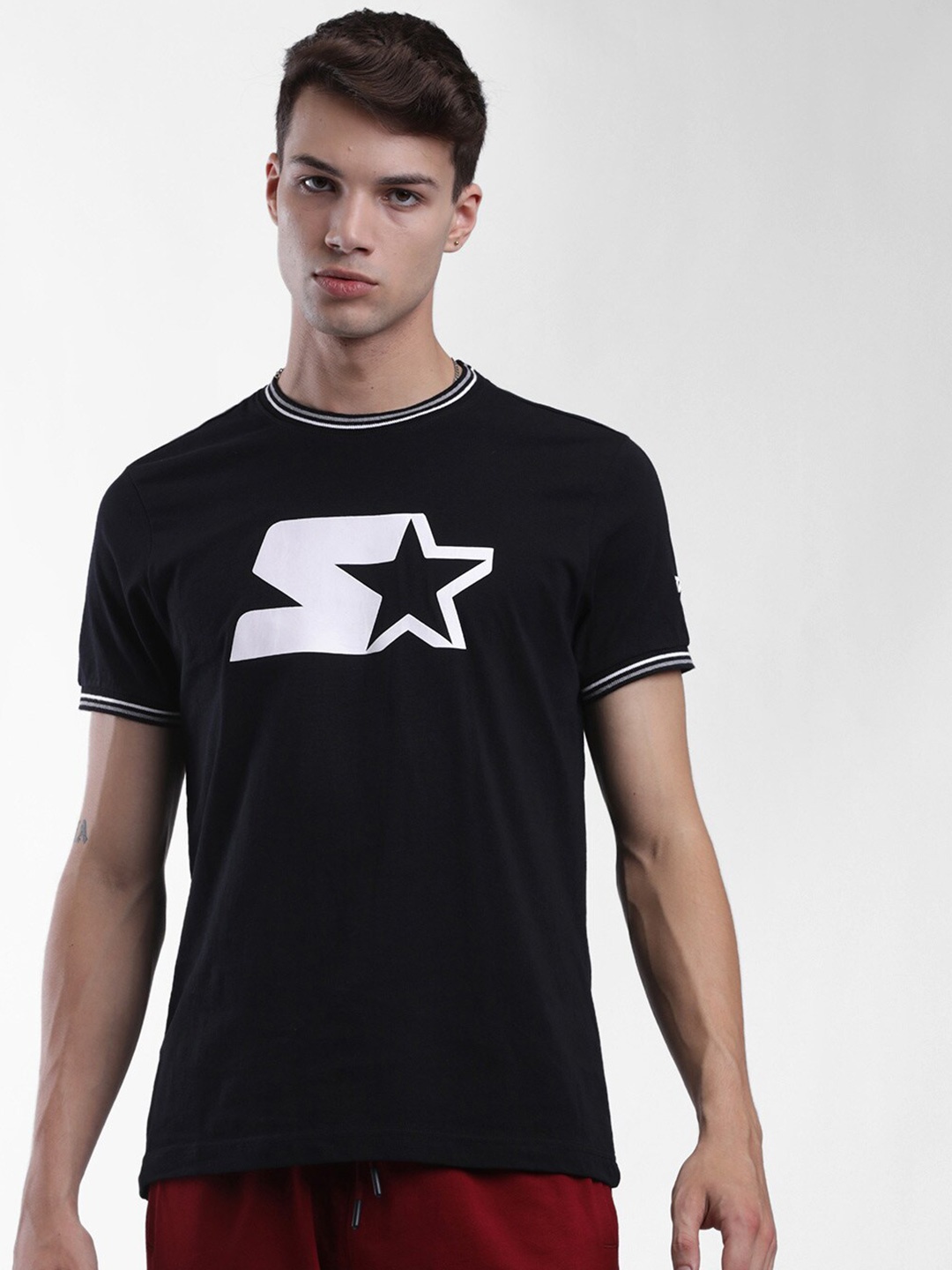 

STARTER Men Black Brand Logo Printed Slim Fit T-shirt