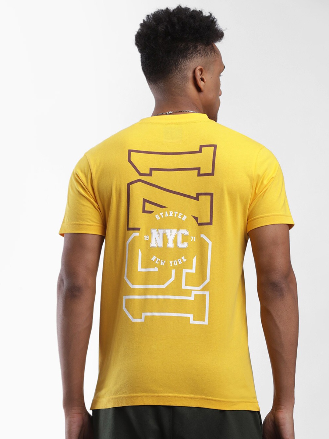 

STARTER Men Yellow & Black Cotton Typography T-shirt