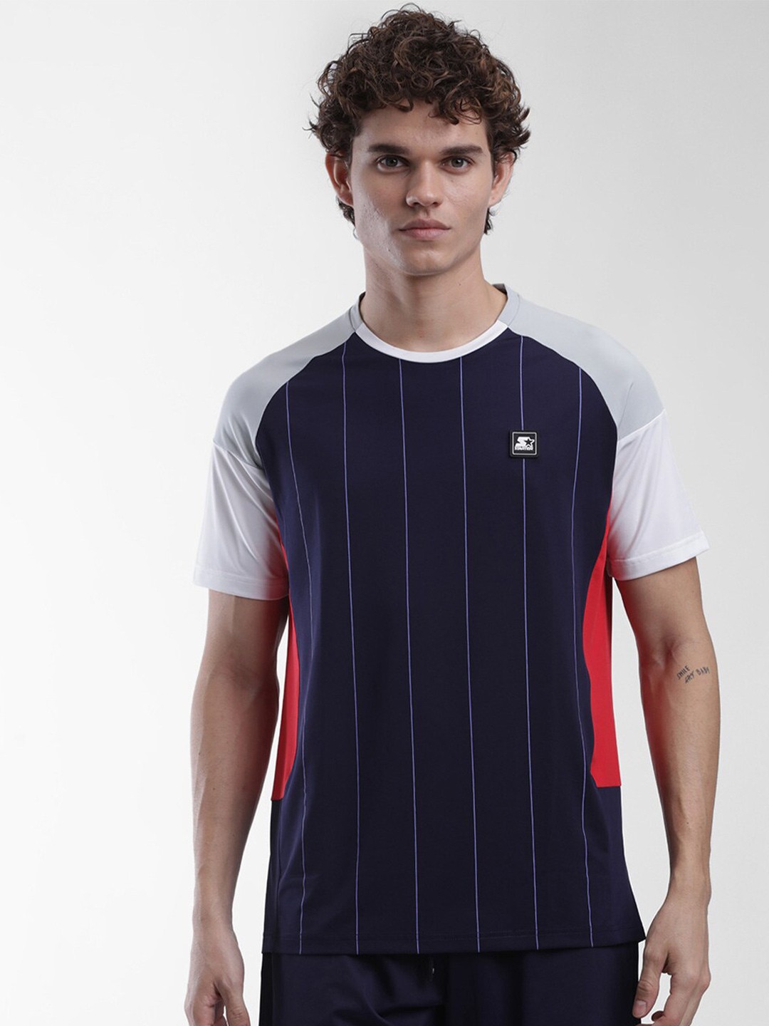 

STARTER Men Blue & White Striped Colourblocked T-shirt