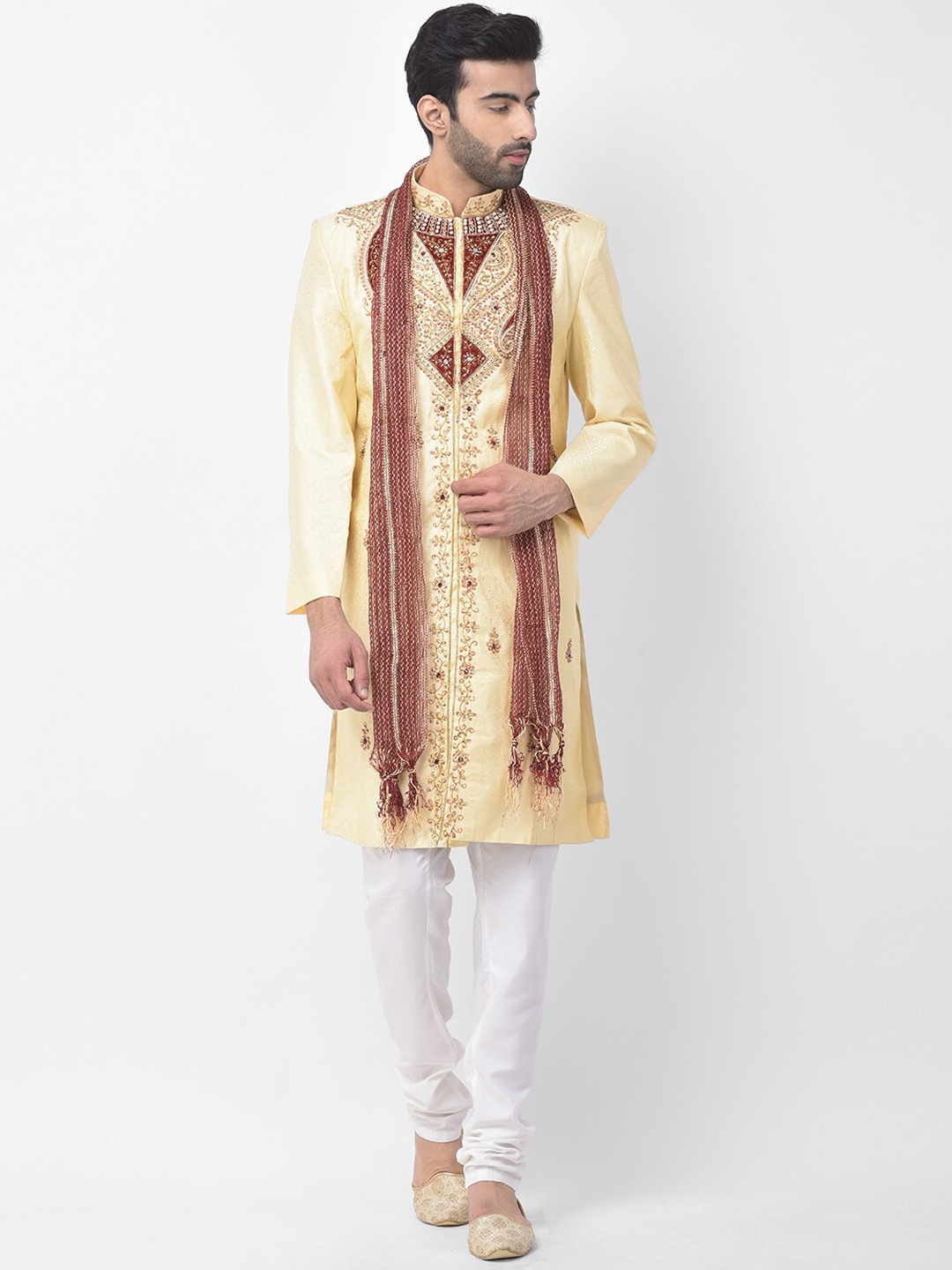 

SG LEMAN Men Yellow Woven-Design Sherwani Set