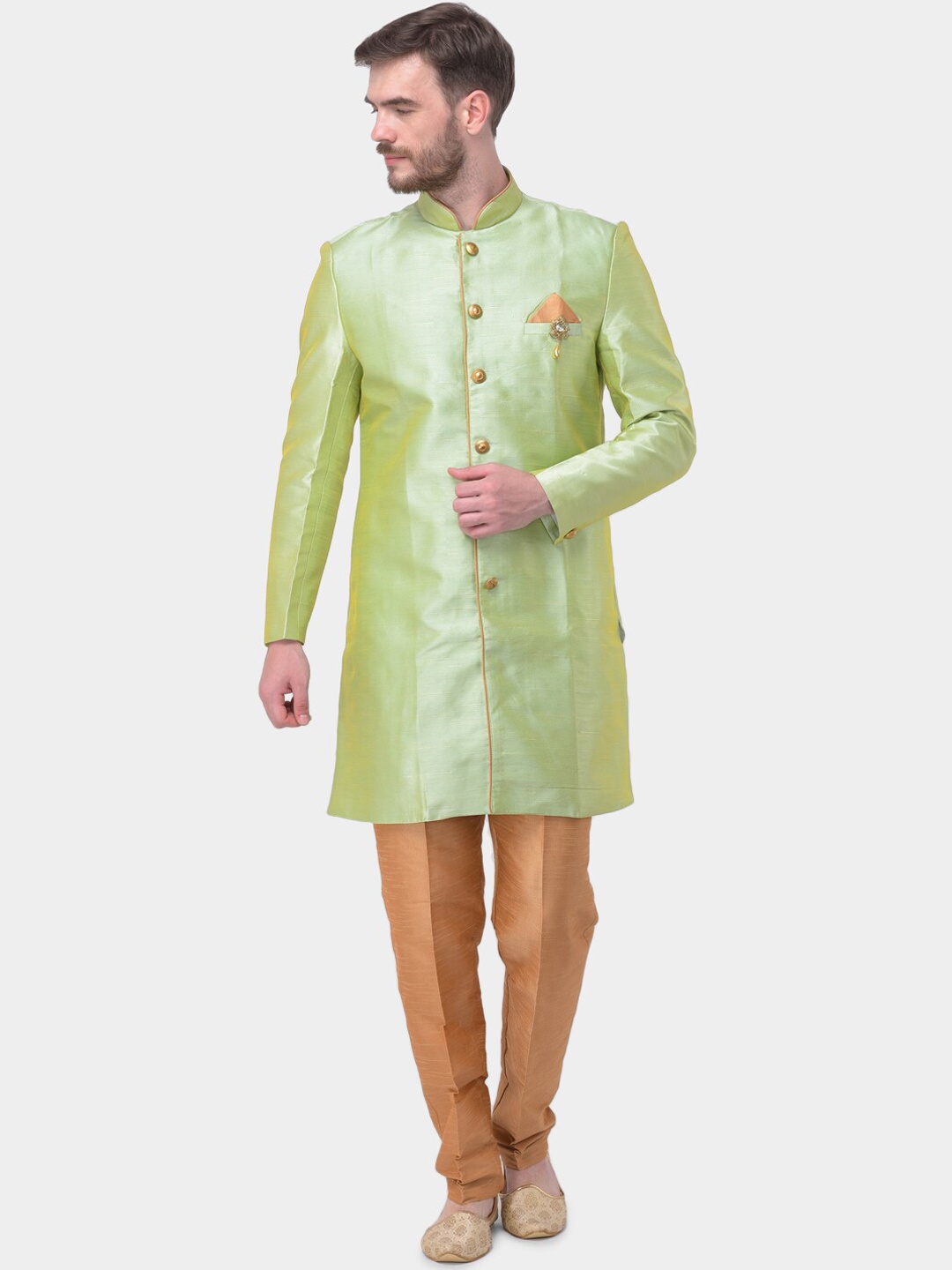 

SG LEMAN Men Green & Gold-Toned Solid Sherwani